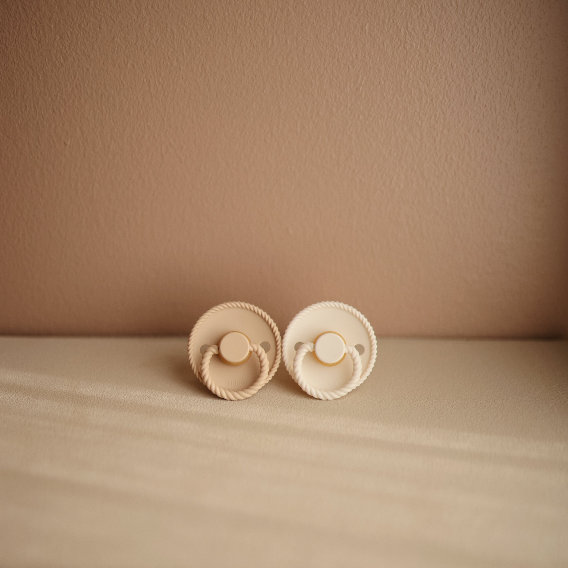 FRIGG Rope Natural Rubber Pacifier 2-Pack FRIGG PACIFIERS Mushie