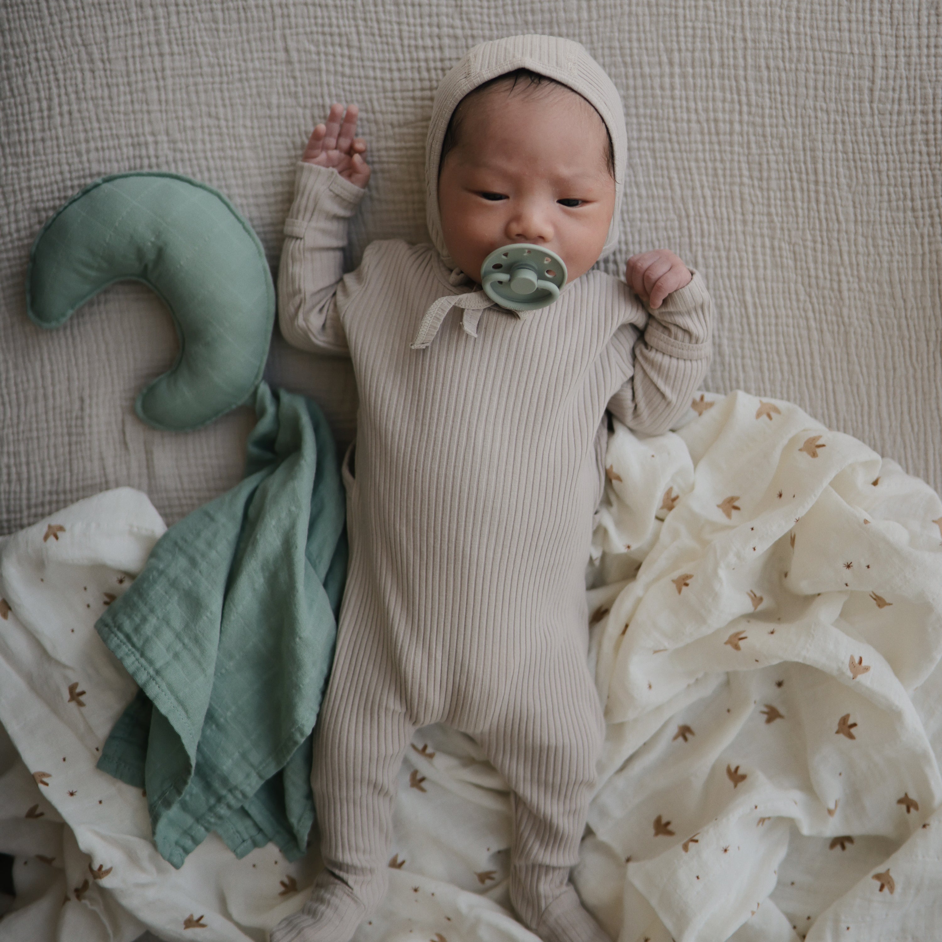 FRIGG Moon Silicone Pacifier 2-Pack FRIGG PACIFIERS Mushie