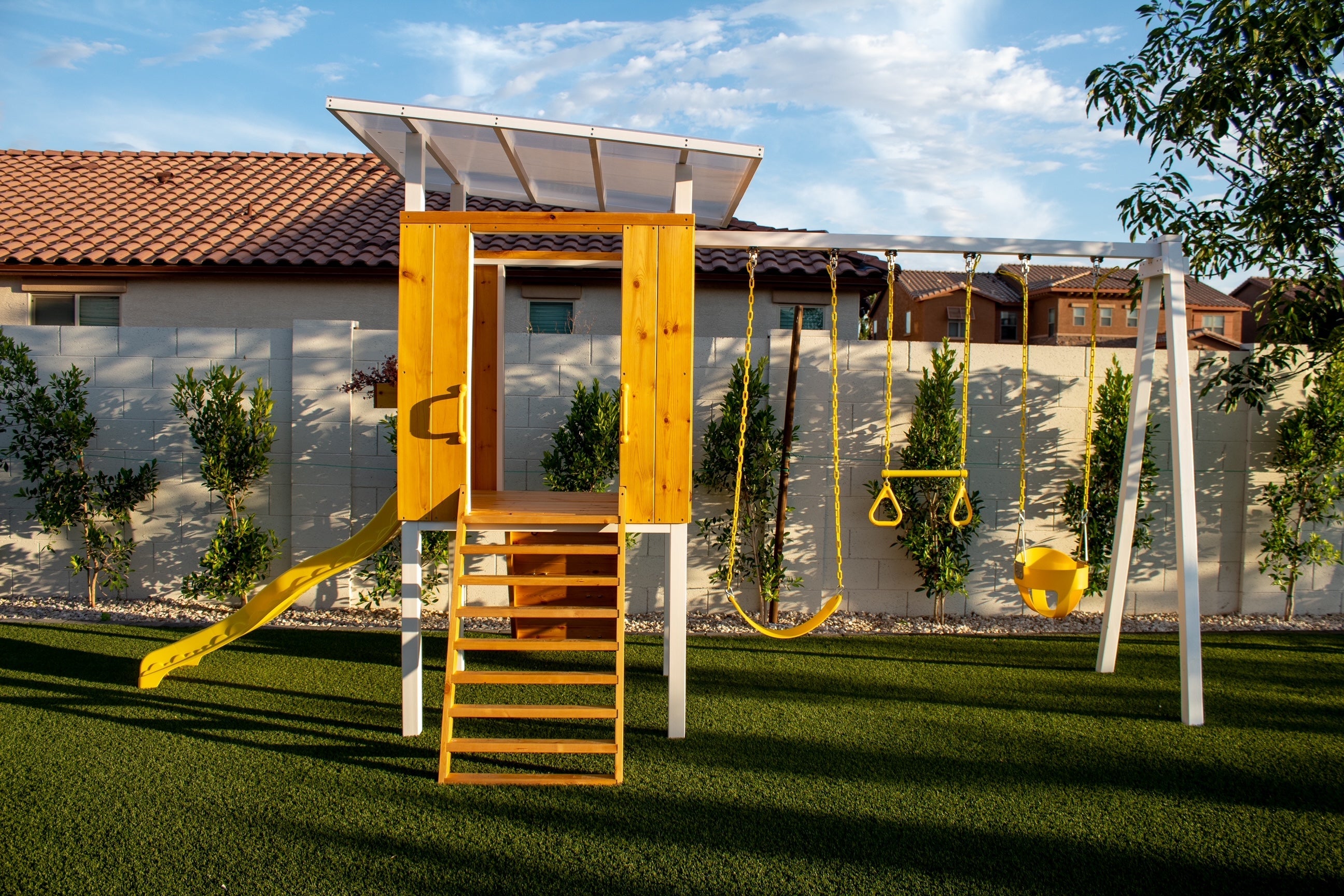 Forest - Modern Backyard Outdoor Swing Set 2 Swings And Trapeze Bar Outdoor Avenlur.com