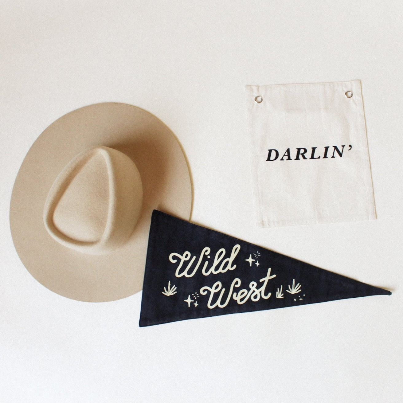 “Darlin” Canvas Wall Banner | Ranch & Southern Décor
