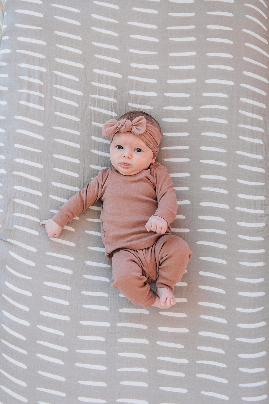 Grey Dash Muslin Crib Sheet Mebie Baby