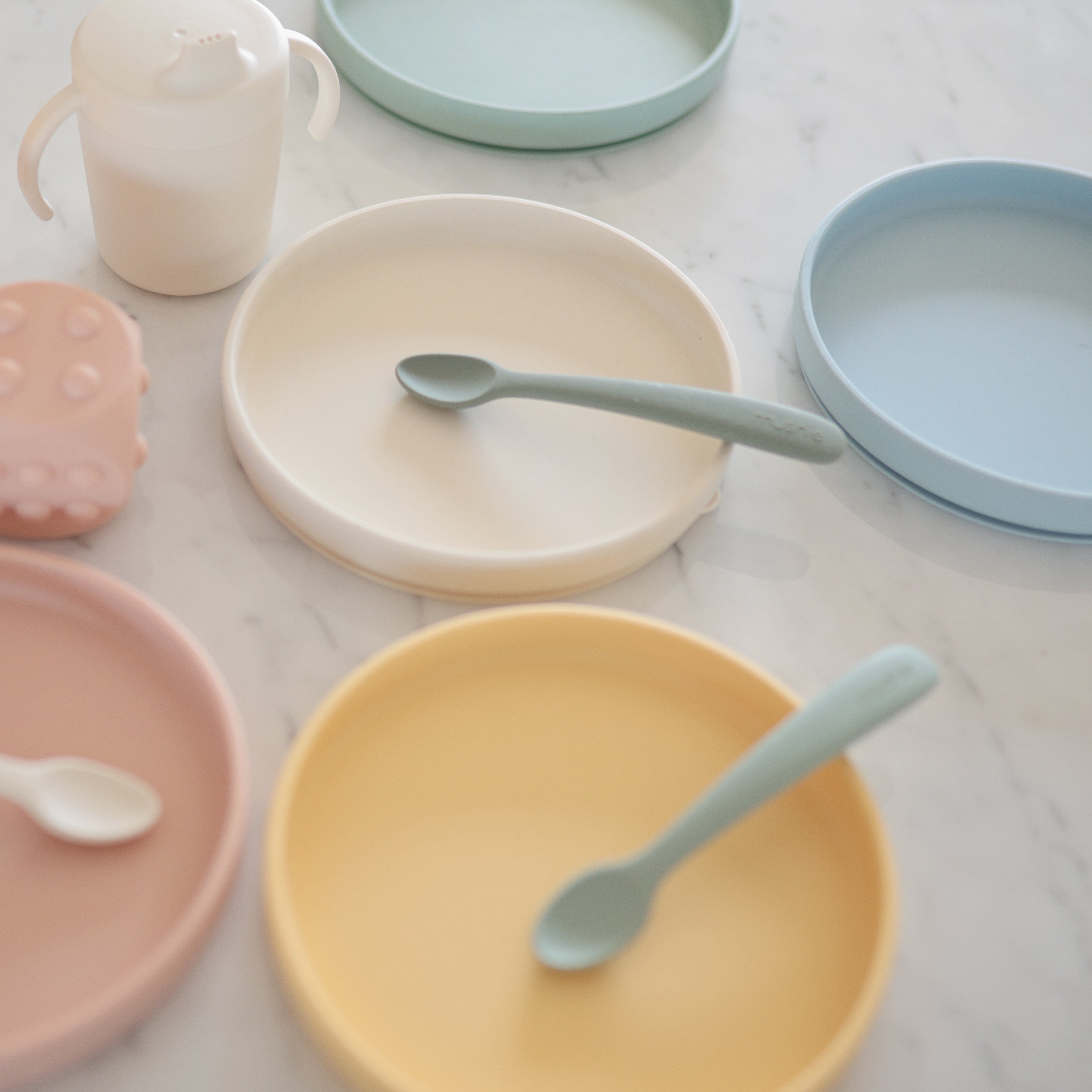 Classic Silicone Suction Plate silicone tableware Mushie