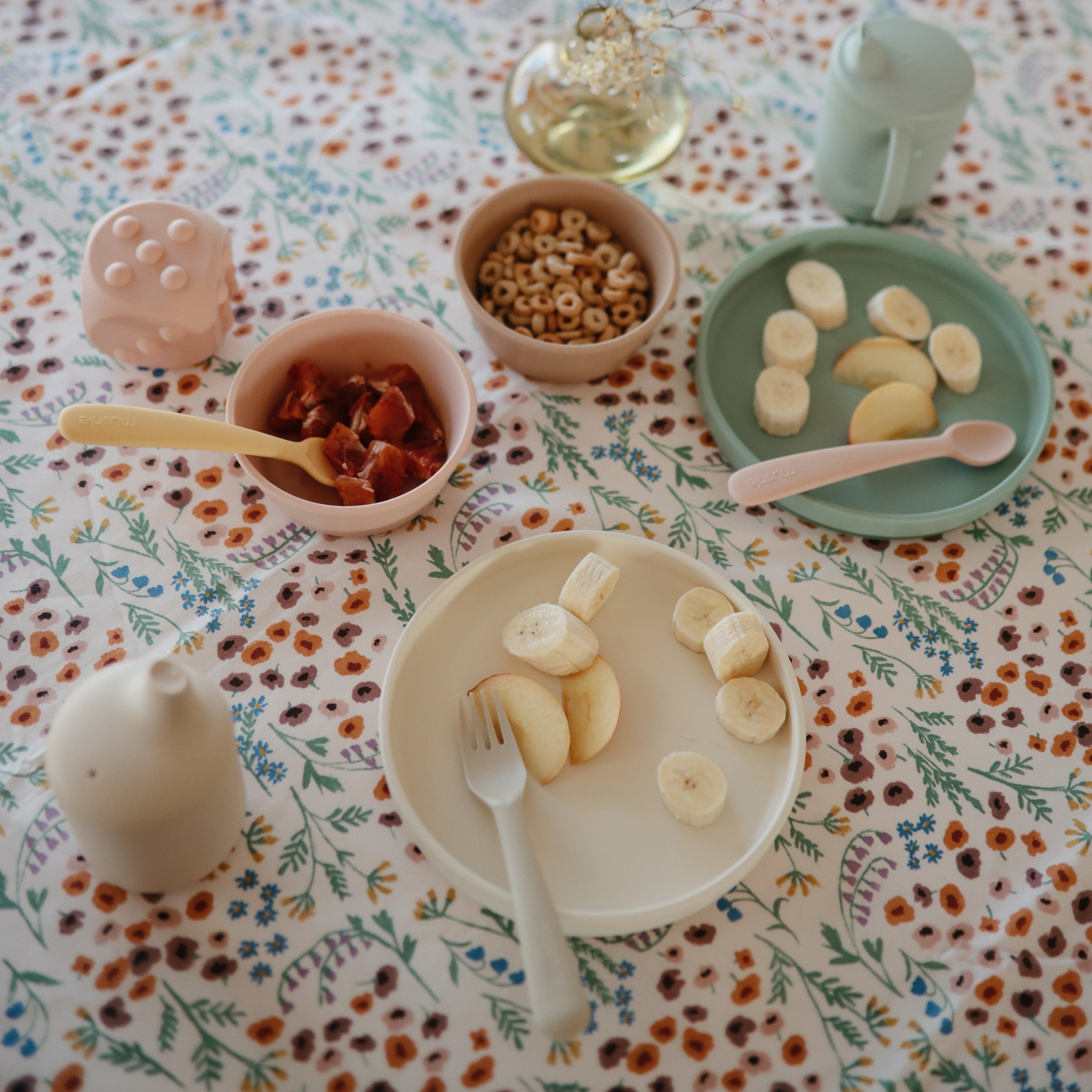 Silicone Feeding Spoons 2-Pack silicone tableware Mushie