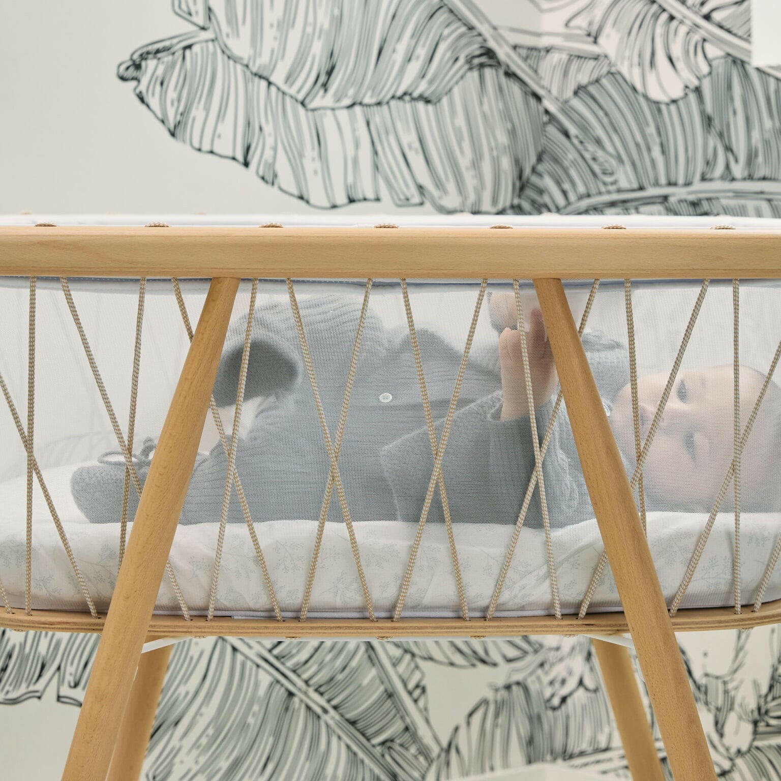 KUMI Bassinet With Organic Mattress Bassinet Charlie Crane