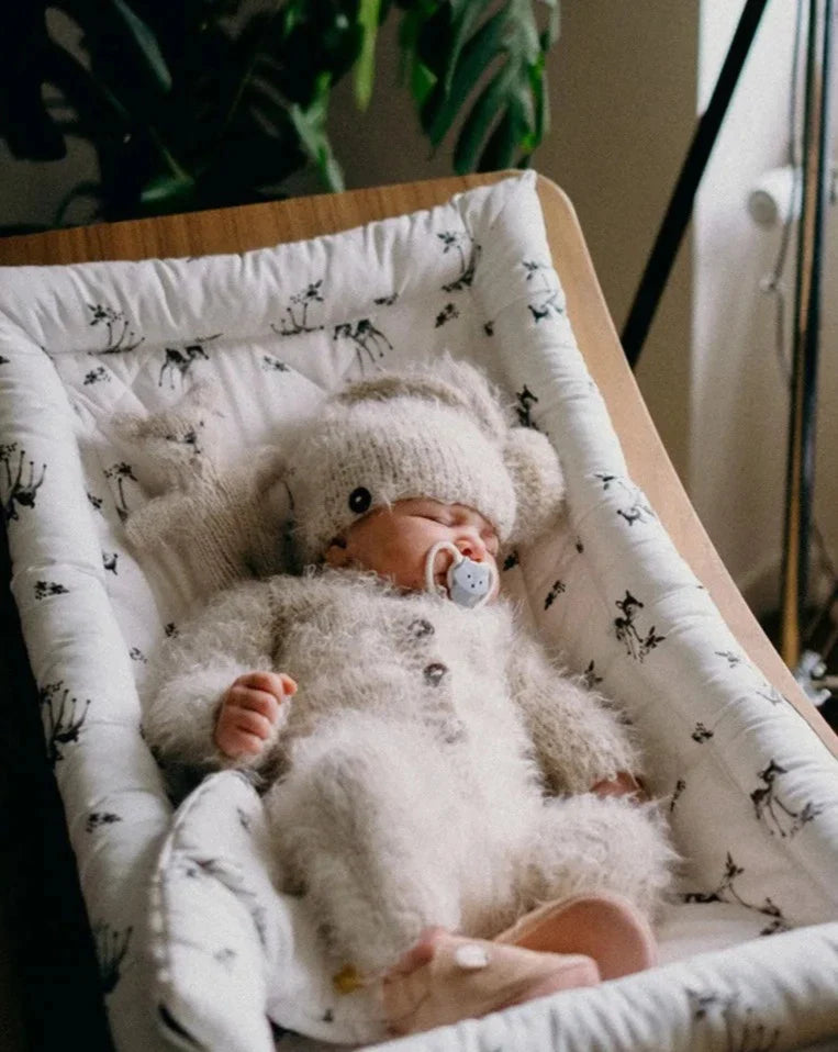 LEVO Beech Wood Baby Rocker Nursery Furniture Charlie Crane Rose in April Fawn