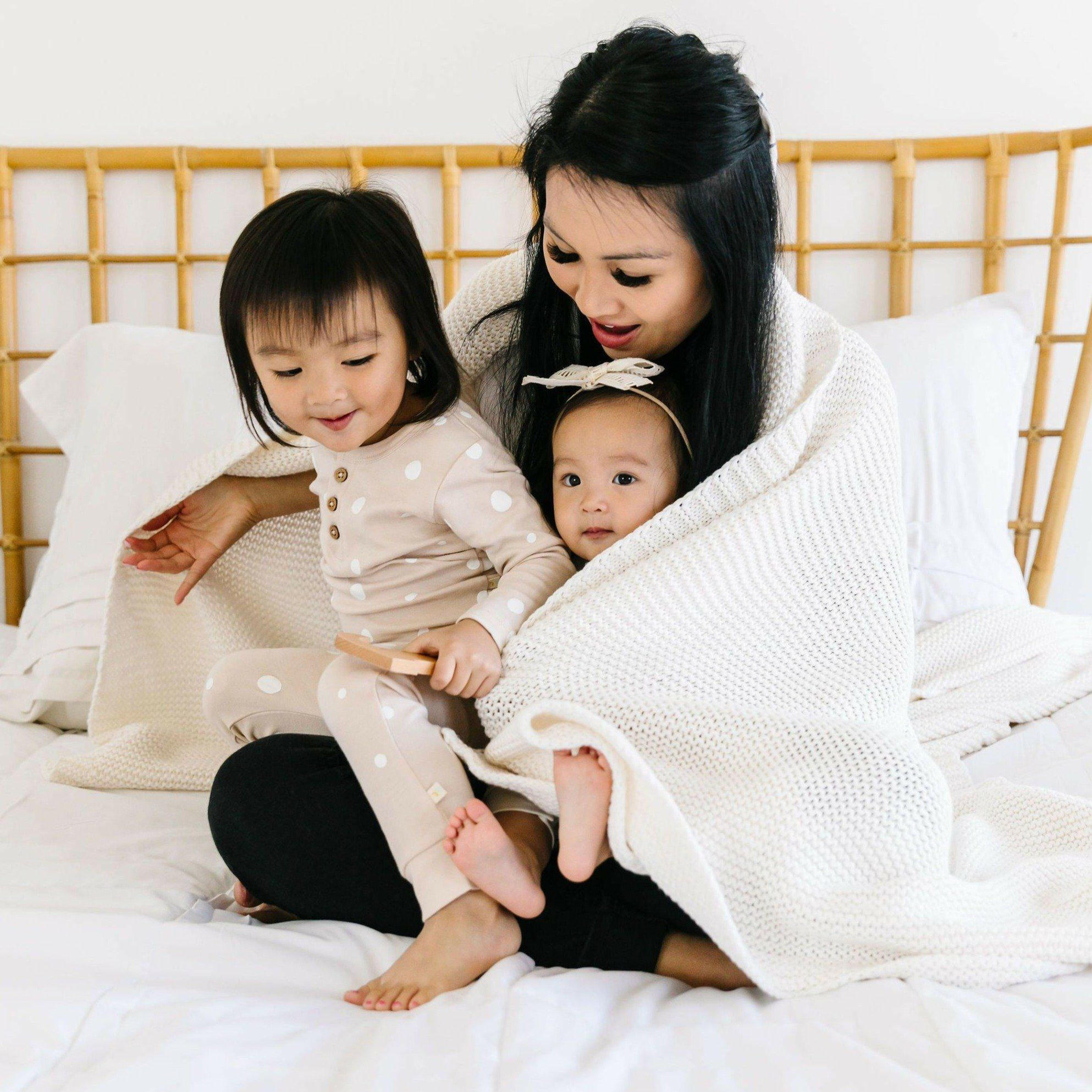 Chunky Knit Throw Blanket - Ella Ivory Throw Blanket Makemake Organics