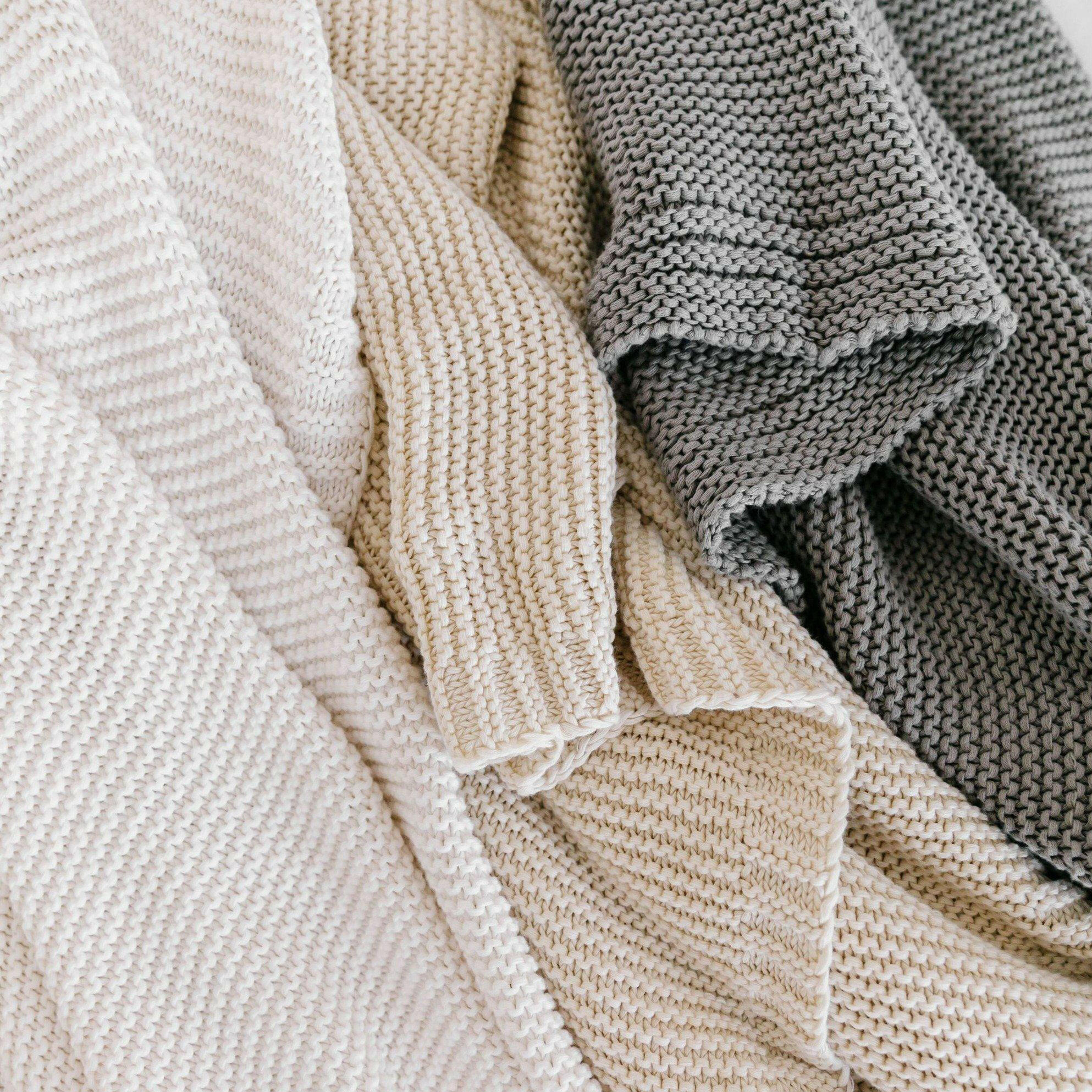 Chunky Knit Throw Blanket - Vanilla Natural Throw Blanket Makemake Organics