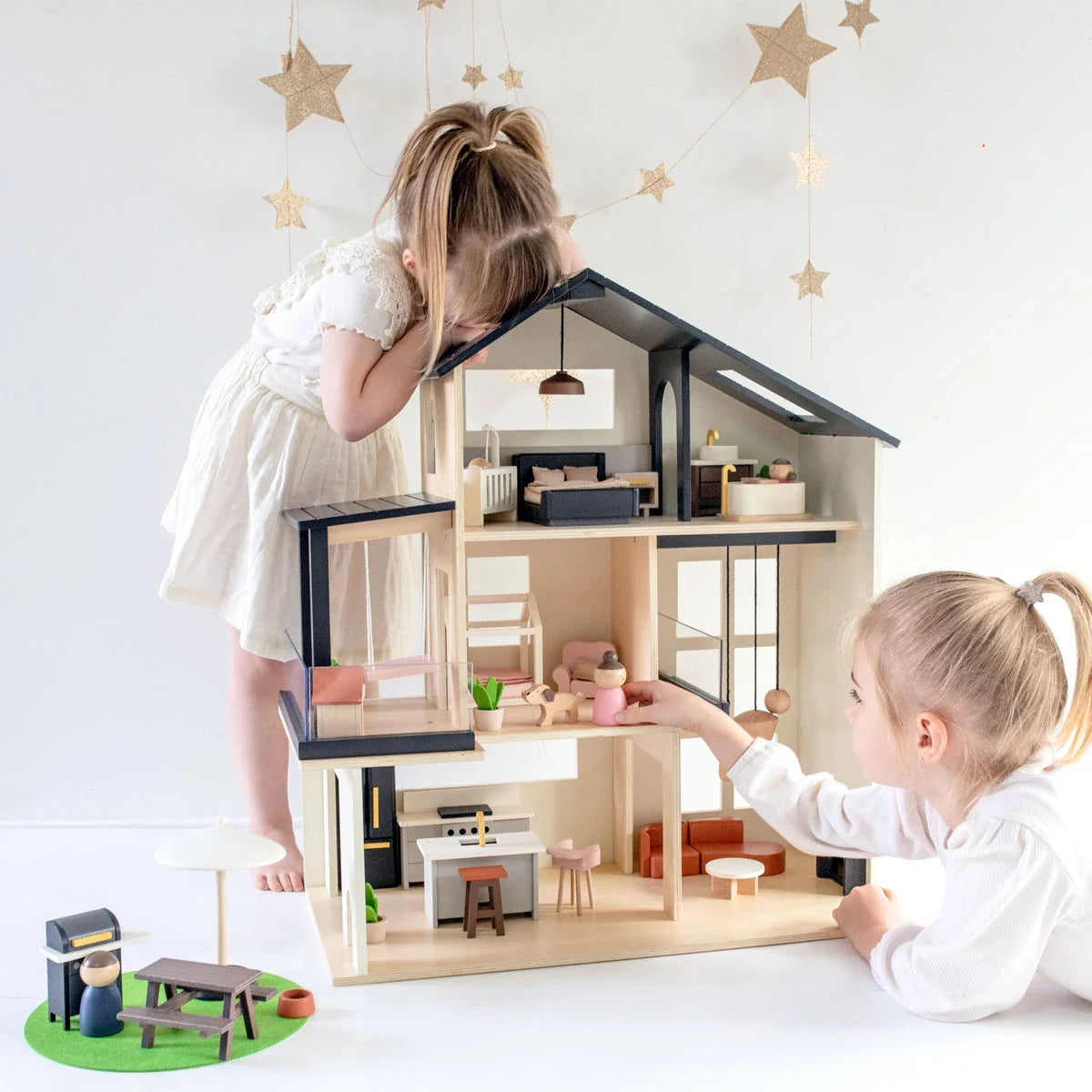 Tiny Land® Modern Family Dollhouse Dollhouse Tiny Land