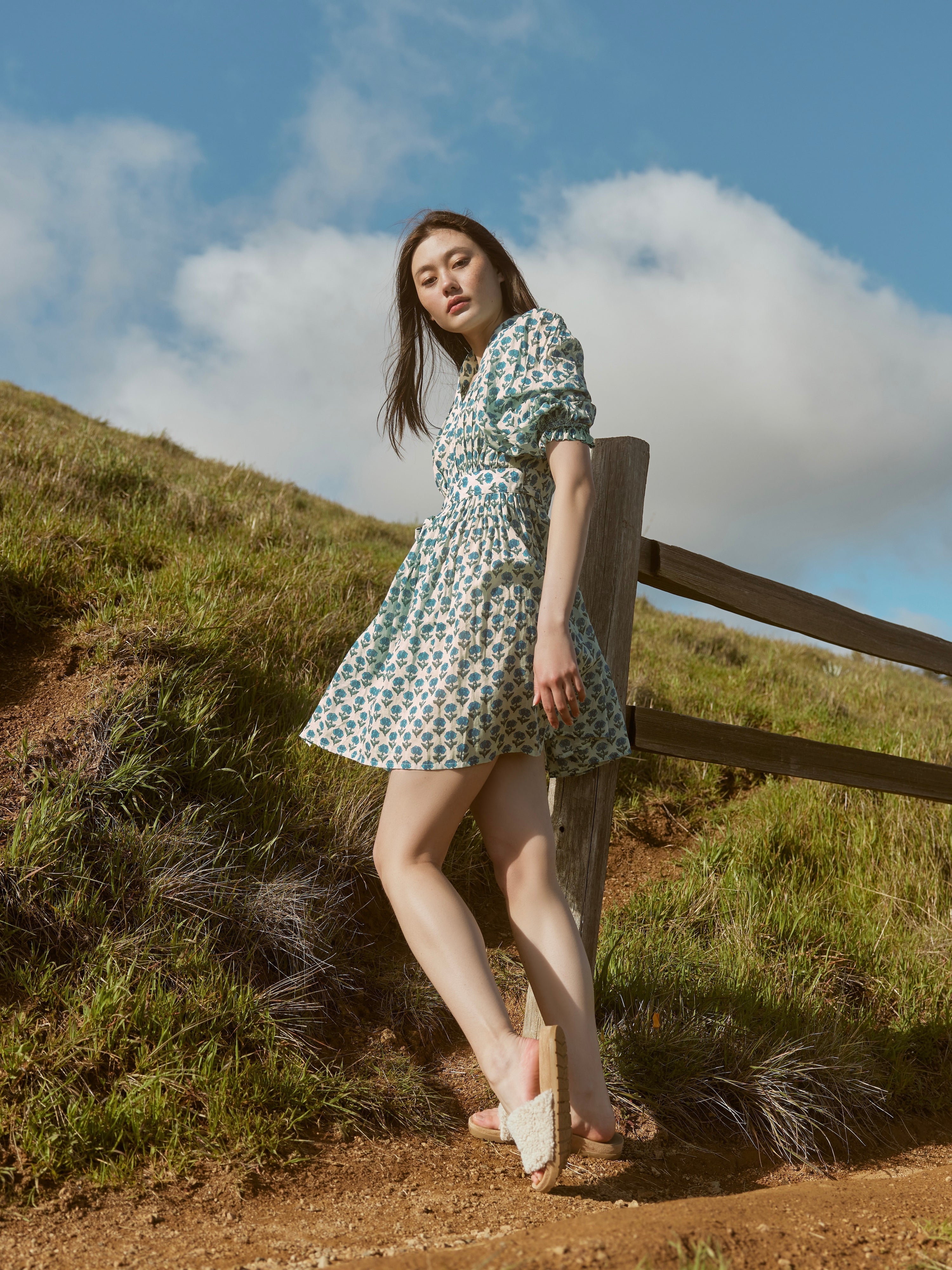 Sophia Mini Robe - Ivory & Blue Bell