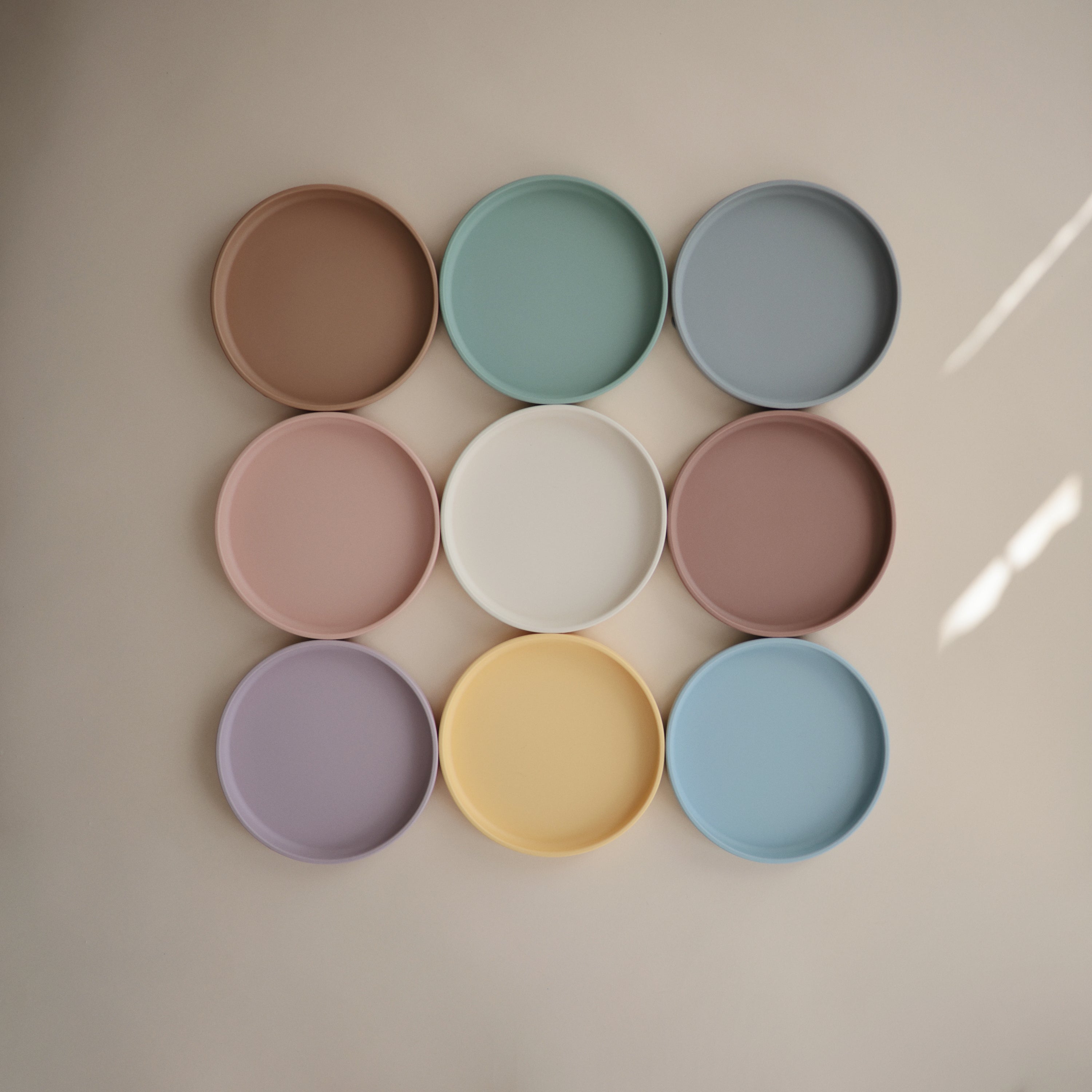 Classic Silicone Suction Plate silicone tableware Mushie