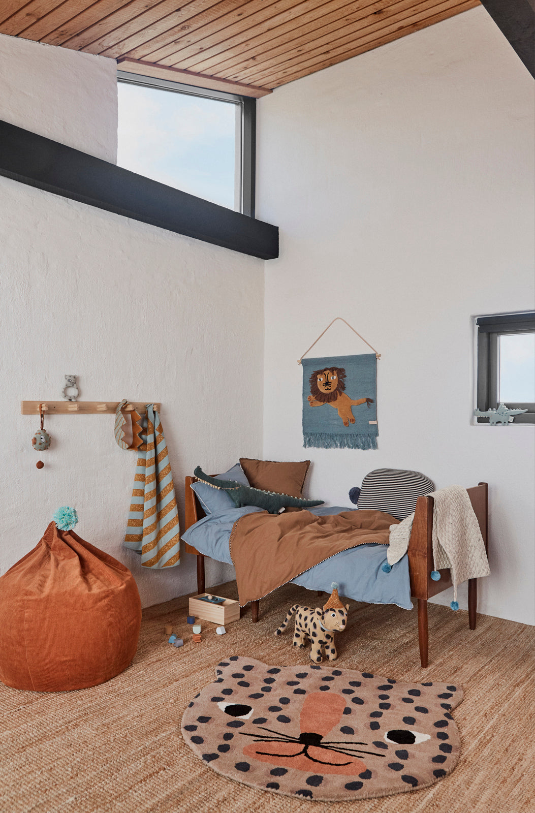 Costume Kings Crown - Tourmaline