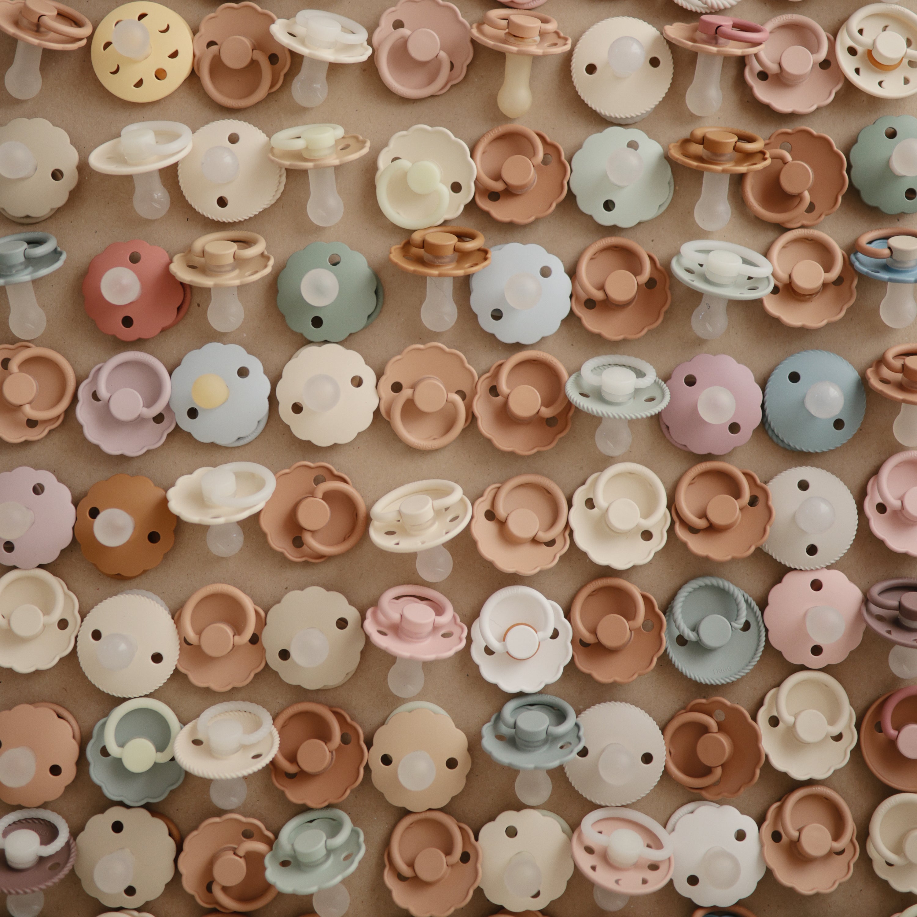 FRIGG Daisy Silicone Pacifier 2-Pack FRIGG PACIFIERS Mushie