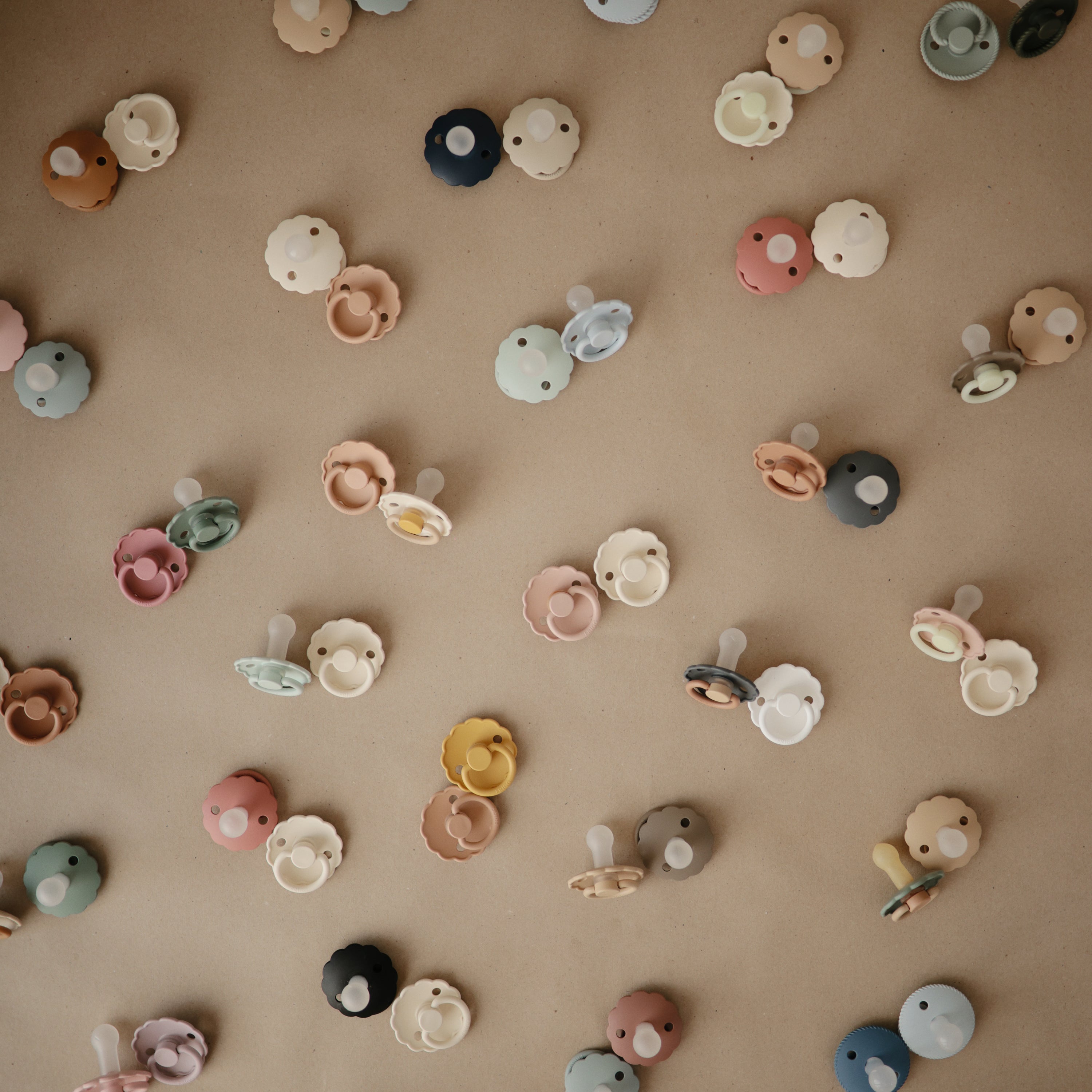 FRIGG Daisy Silicone Pacifier 2-Pack FRIGG PACIFIERS Mushie