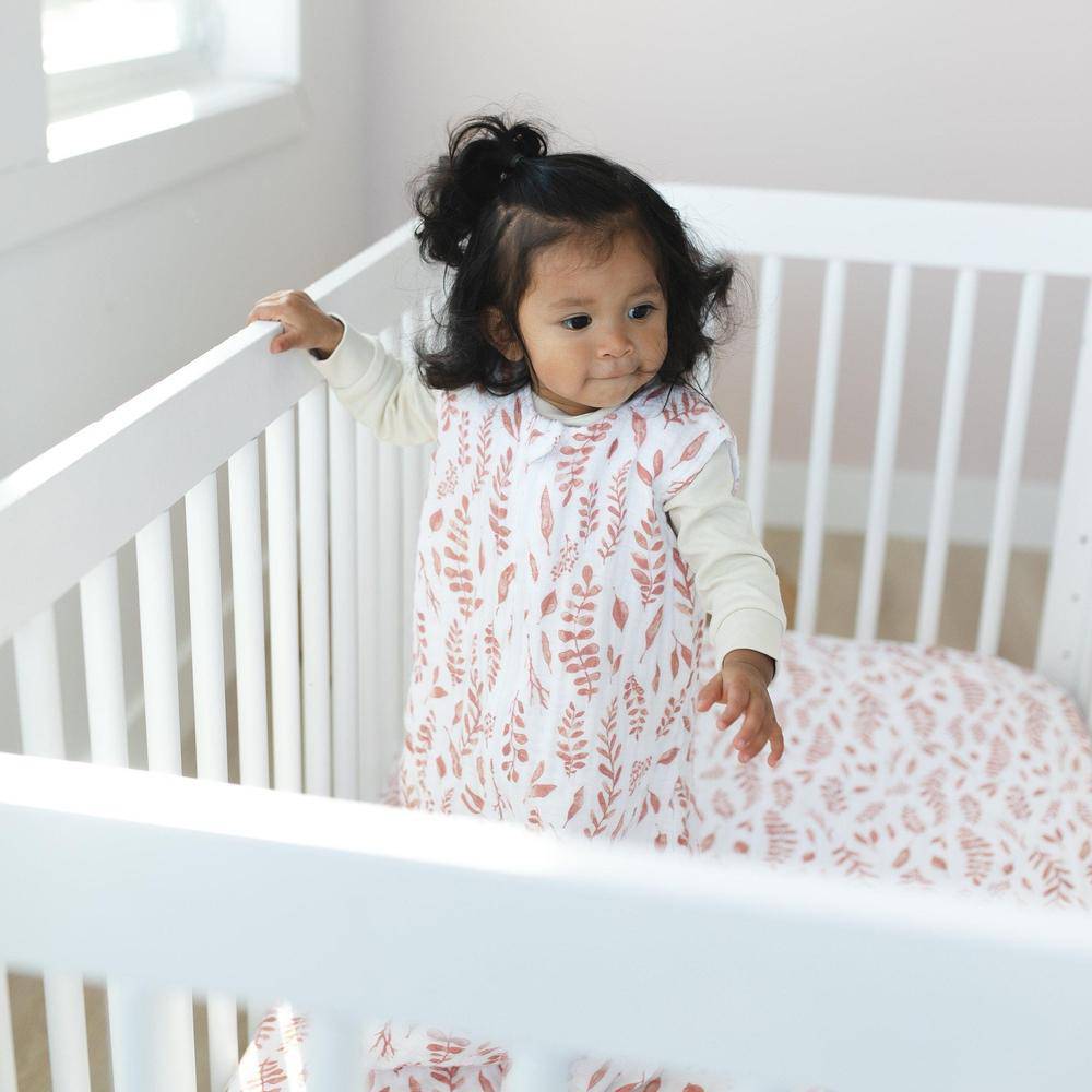 Pink Leaves Bedtime Sleeper Bedtime Sleeper Bebe au Lait
