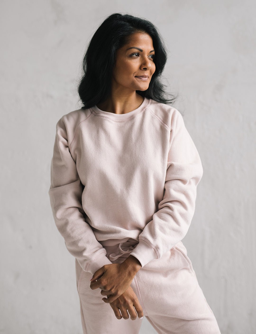 The Women's Crew Sweatshirt - Blush