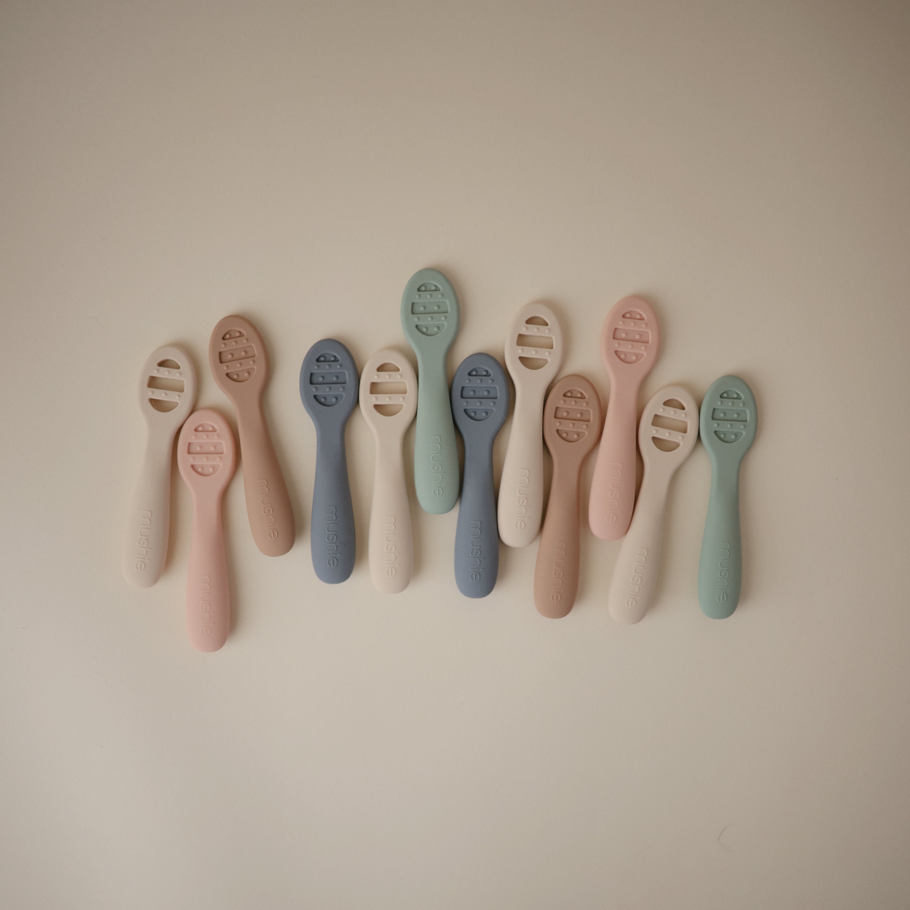 First Feeding Baby Spoons 2-Pack silicone tableware Mushie