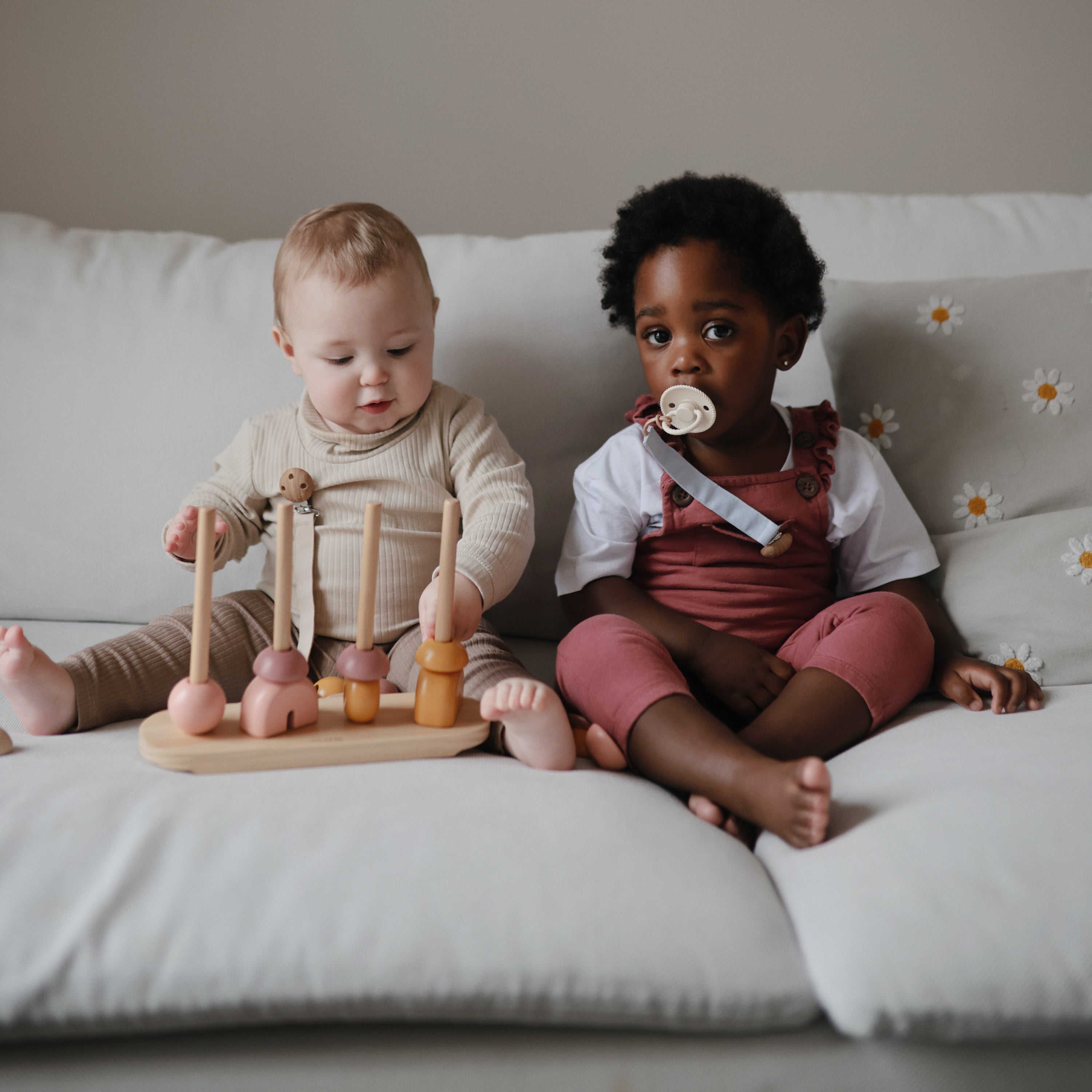 Linen Pacifier Clip 2-Pack Pacifier Clip Mushie