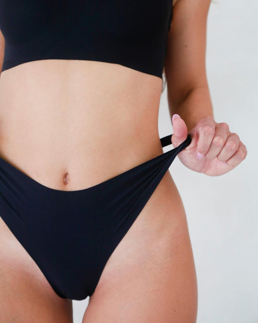 Signature Mid-Rise Thong - Onyx - FINAL SALE
