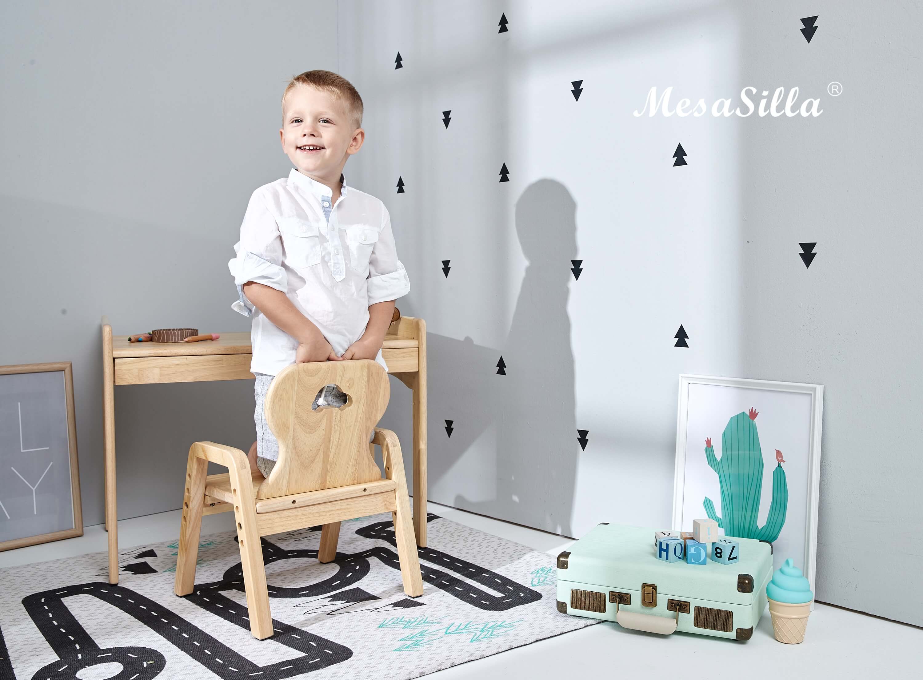 Mesasilla Adjustable Wooden Kids Chair - Ergonomic, Height-Adjustable, Solid Wood | 4 Height Options MesaSilla USA