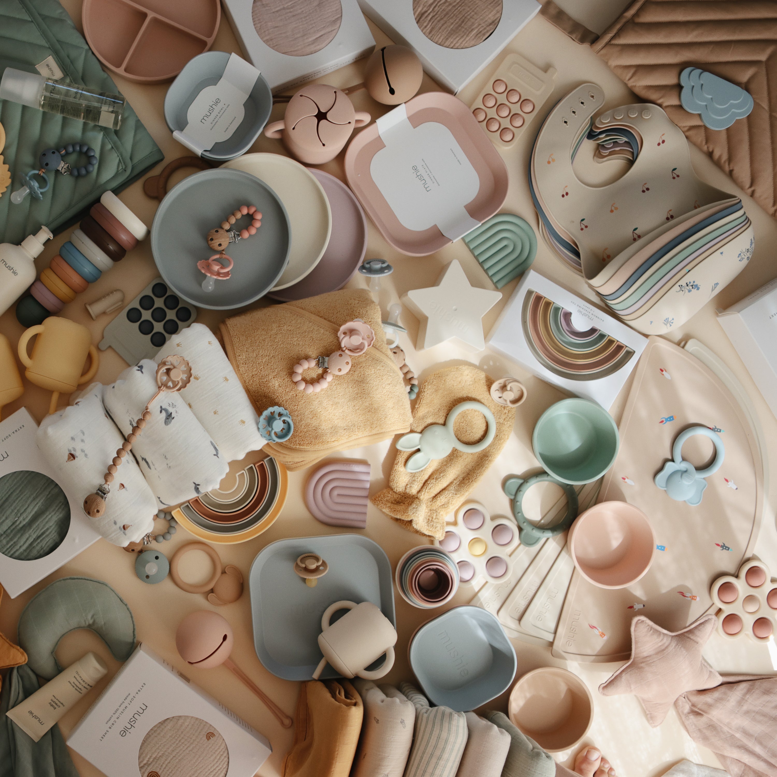 FRIGG Moon Silicone Pacifier 2-Pack FRIGG PACIFIERS Mushie