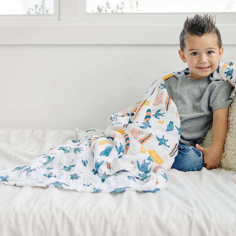 Surf + Sea Turtles Oh So Soft Snuggle Blanket Snuggle Blanket Bebe au Lait