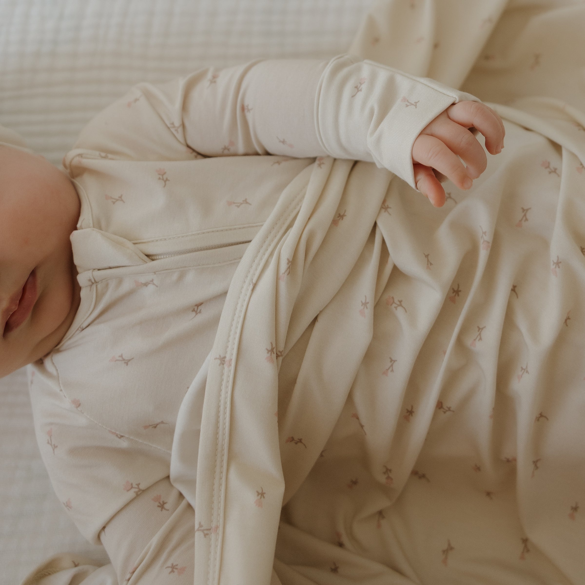 Bamboo Swaddle | Lucy