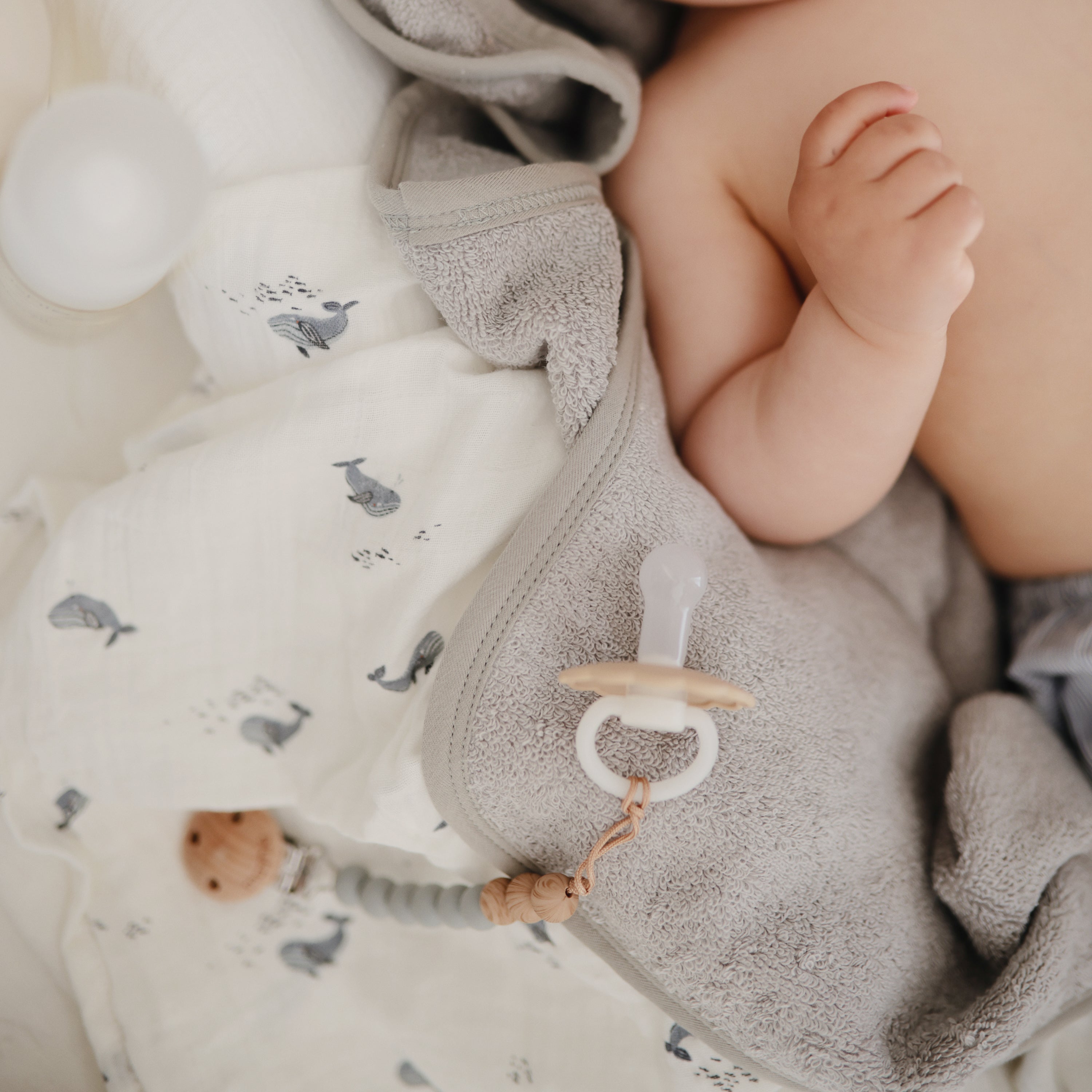 Silicone Pacifier Clip | Eva Pacifier Clip Mushie