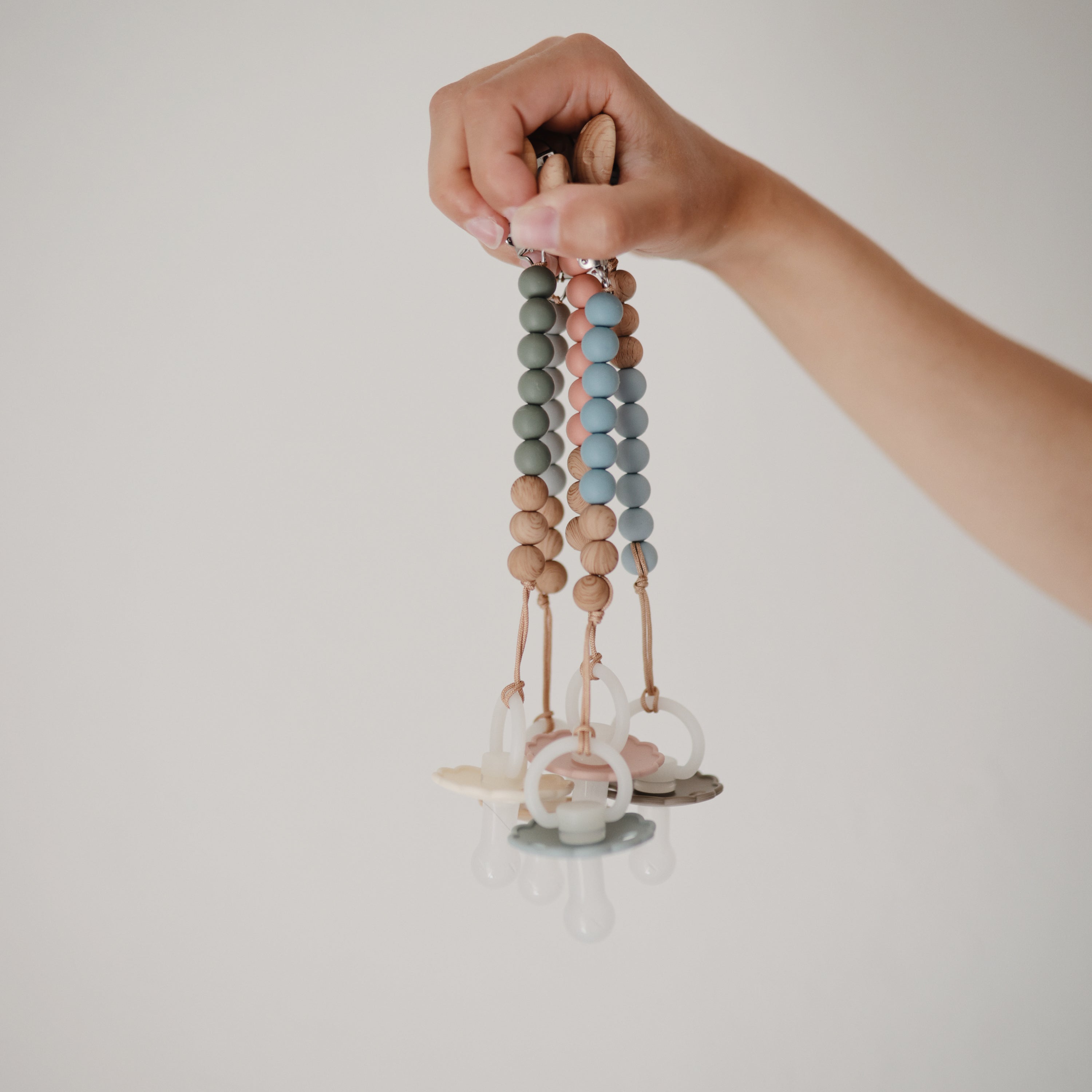 Silicone Pacifier Clip | Eva Pacifier Clip Mushie