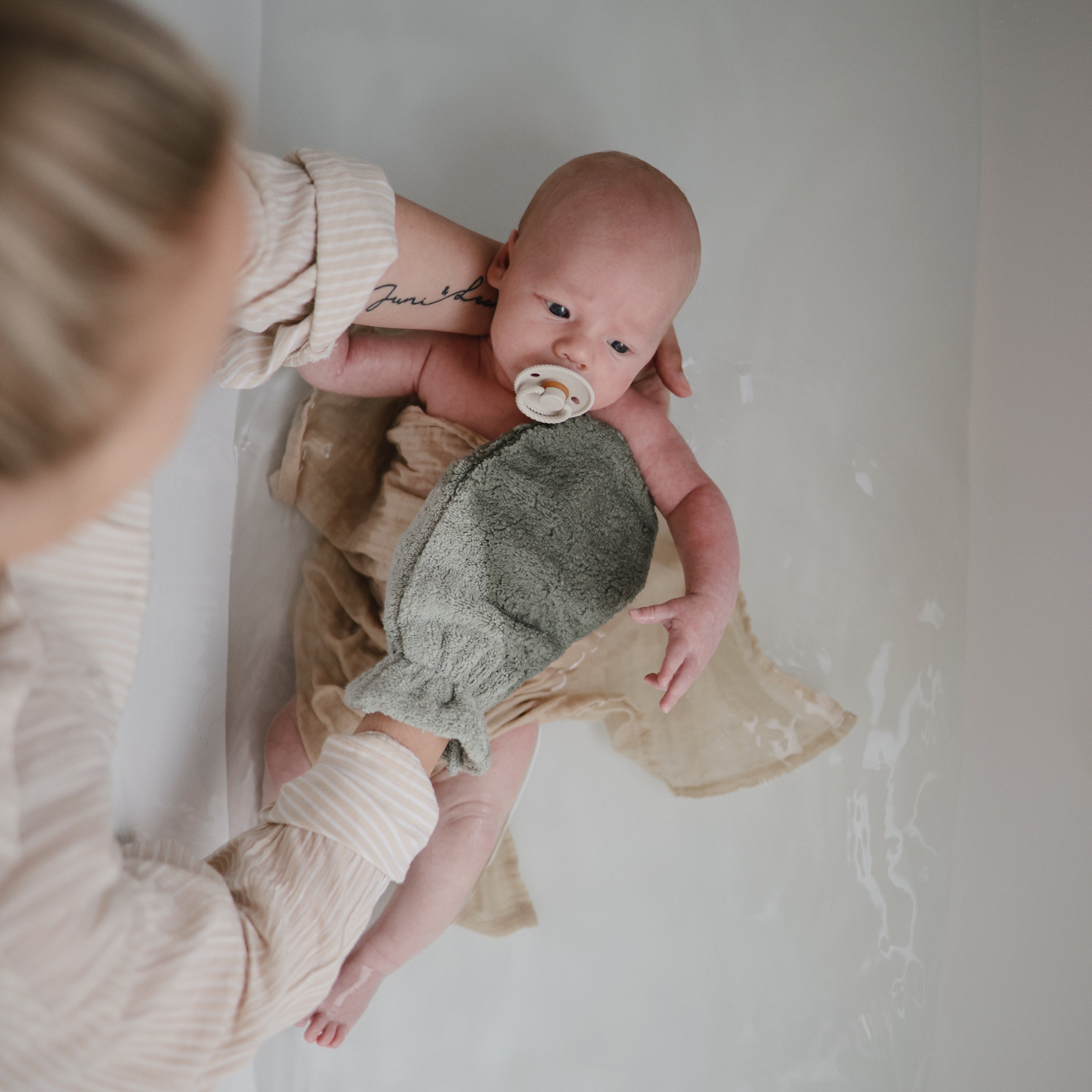 Organic Cotton Bath Mitt 2-Pack Bath Mitt Mushie