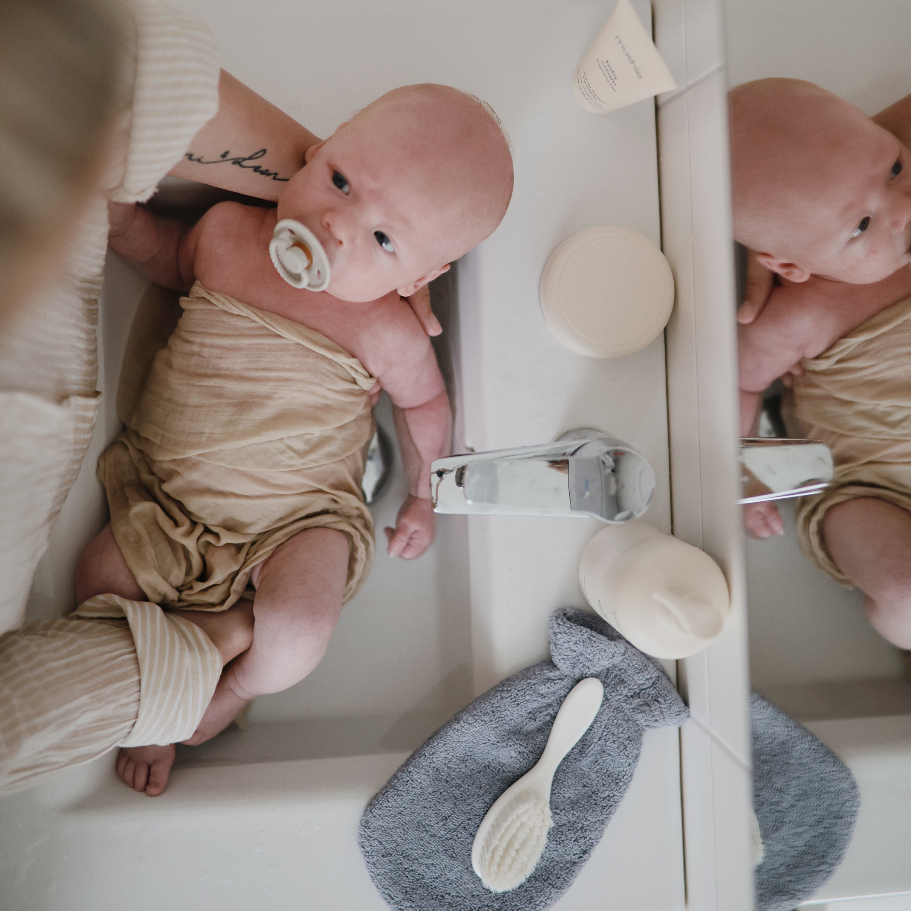 Organic Cotton Bath Mitt 2-Pack Bath Mitt Mushie