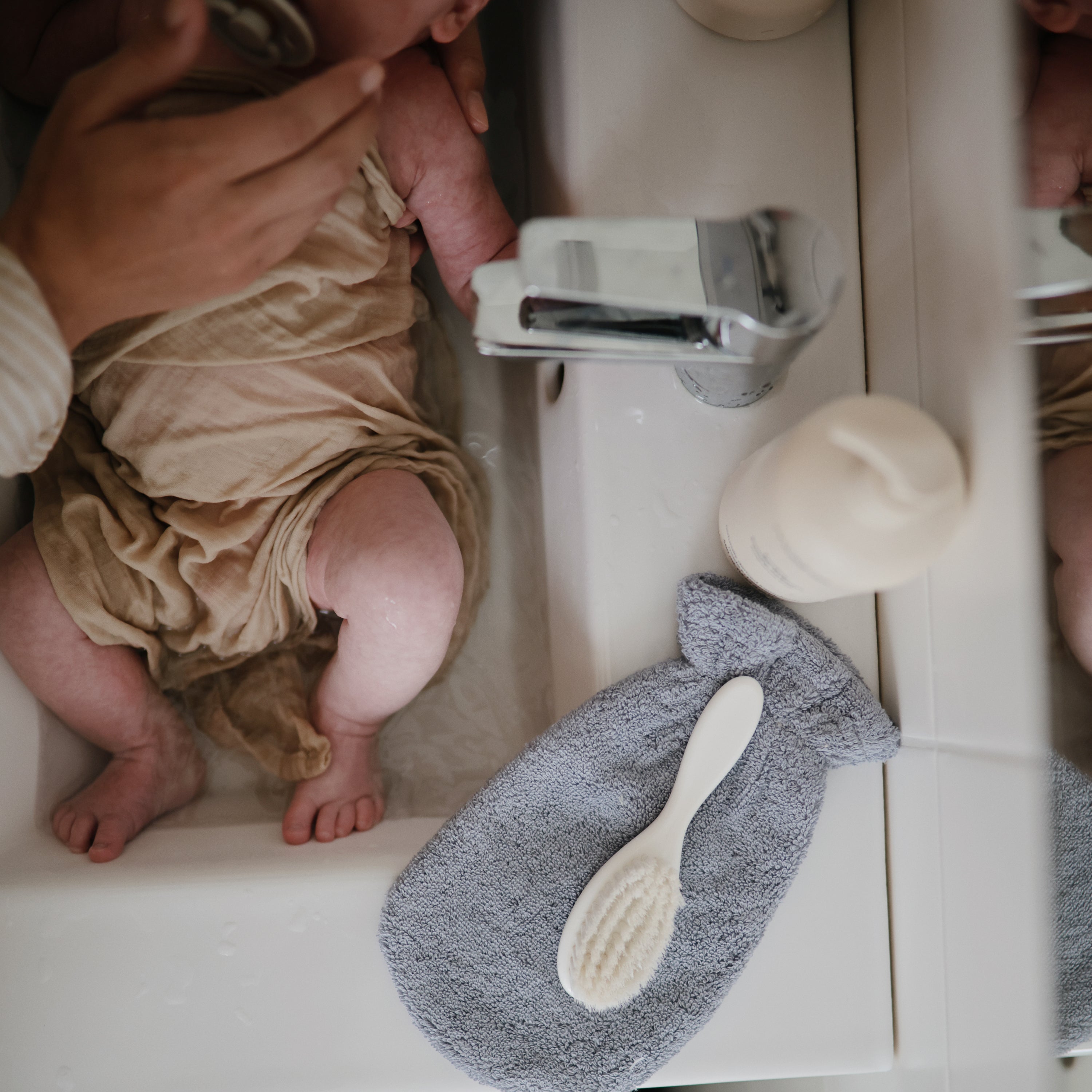 Organic Cotton Bath Mitt 2-Pack Bath Mitt Mushie