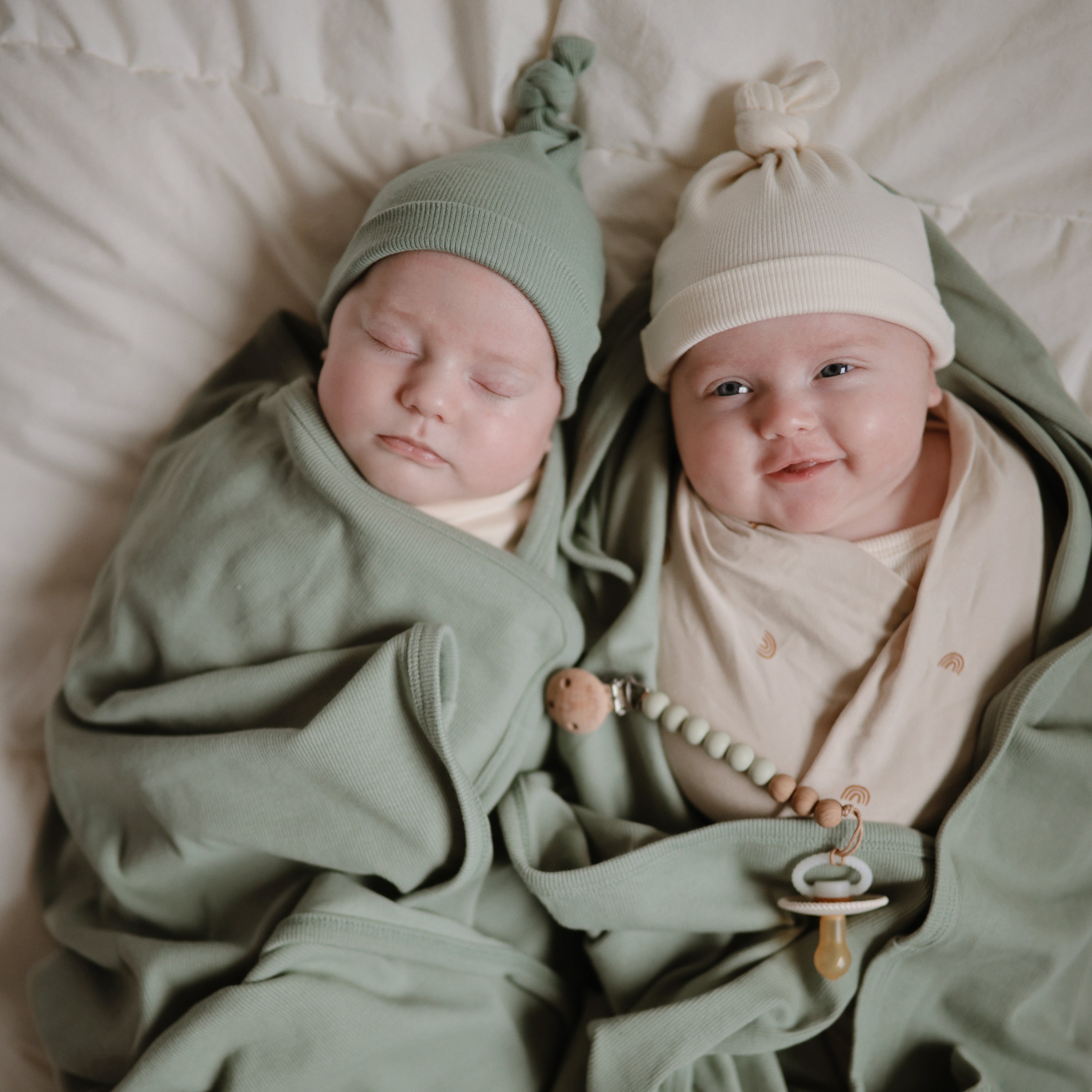 Ribbed Knotted Baby Gown + Beanie Set Baby Clothes Mushie