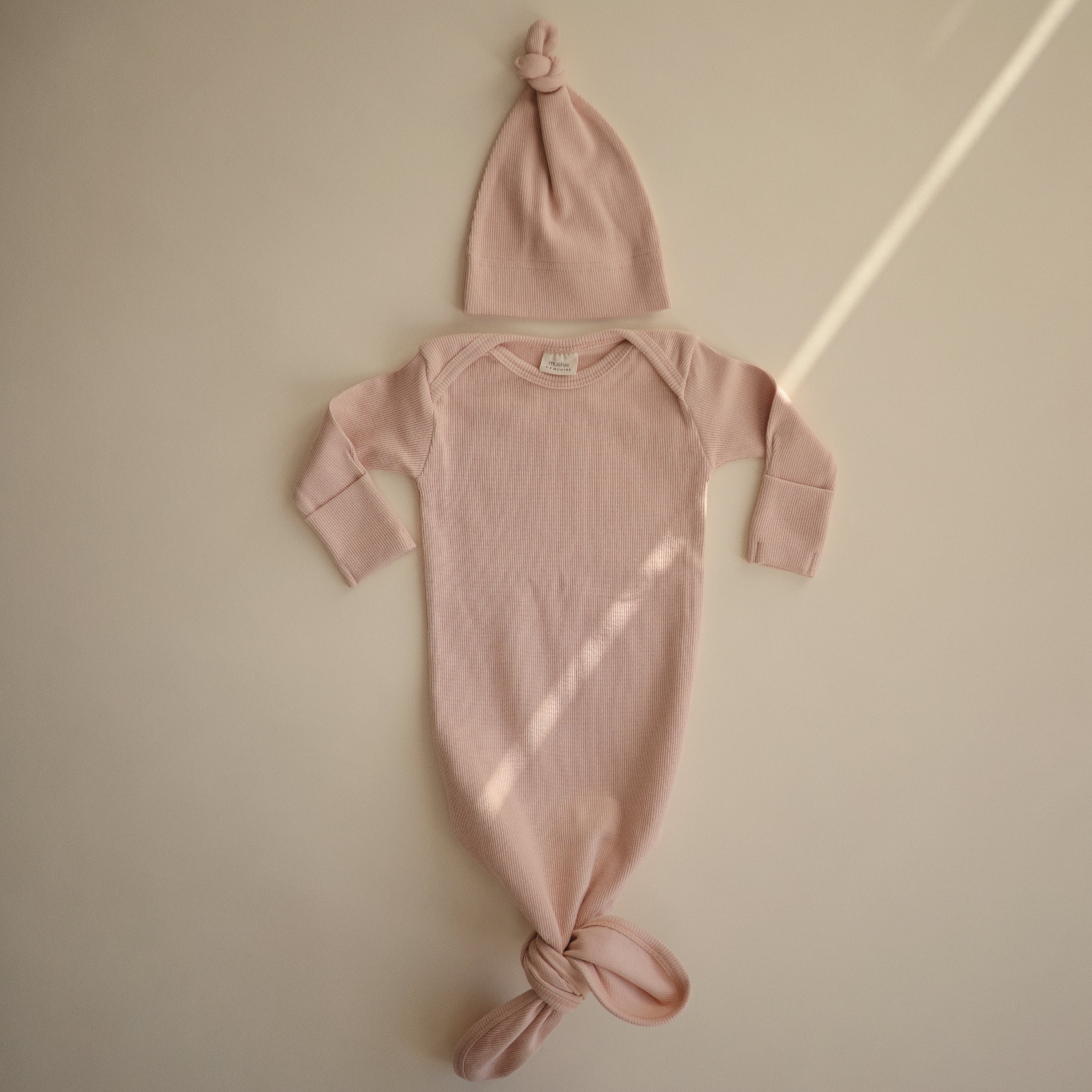 Ribbed Knotted Baby Gown + Beanie Set Baby Clothes Mushie
