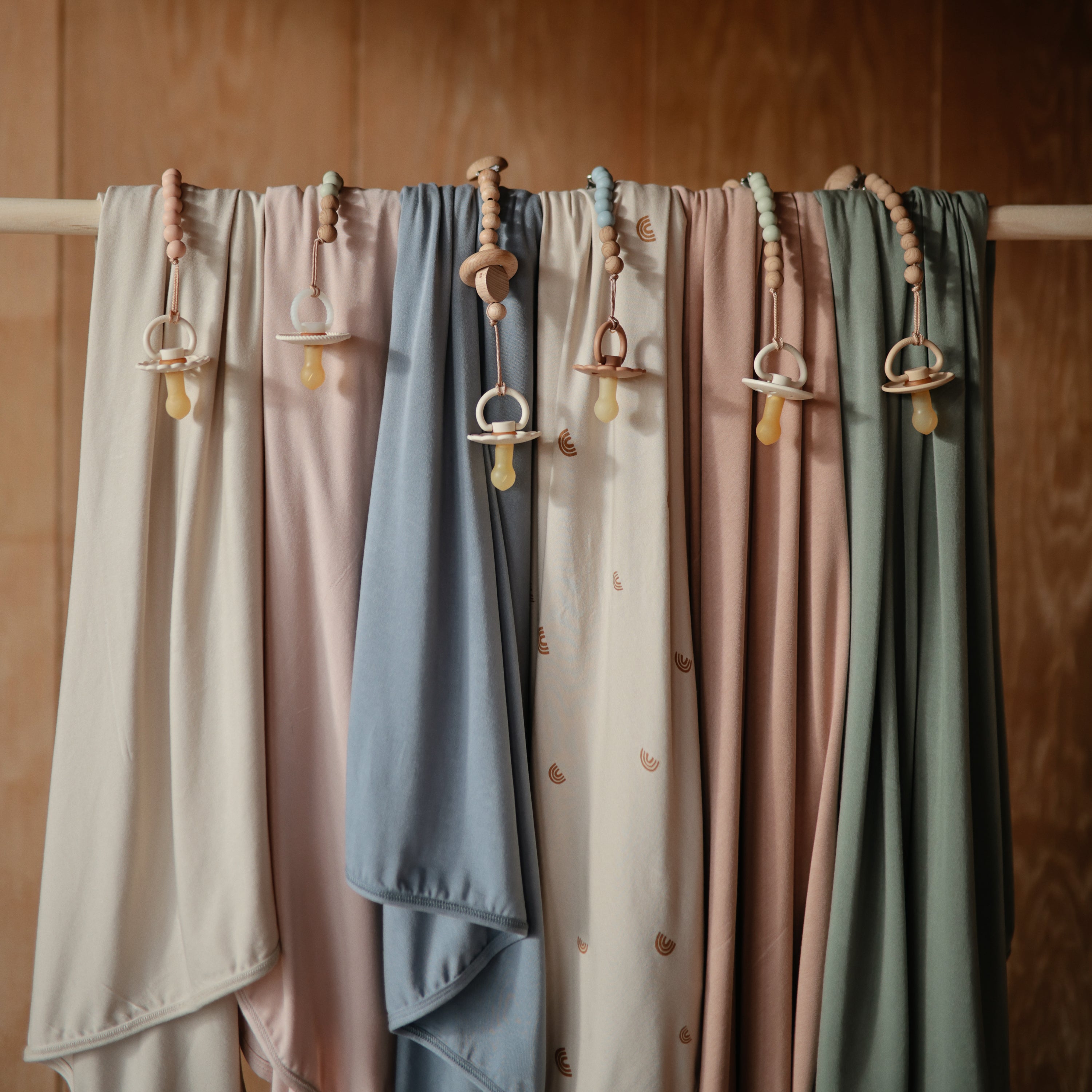 Silicone Pacifier Clip | Eva Pacifier Clip Mushie