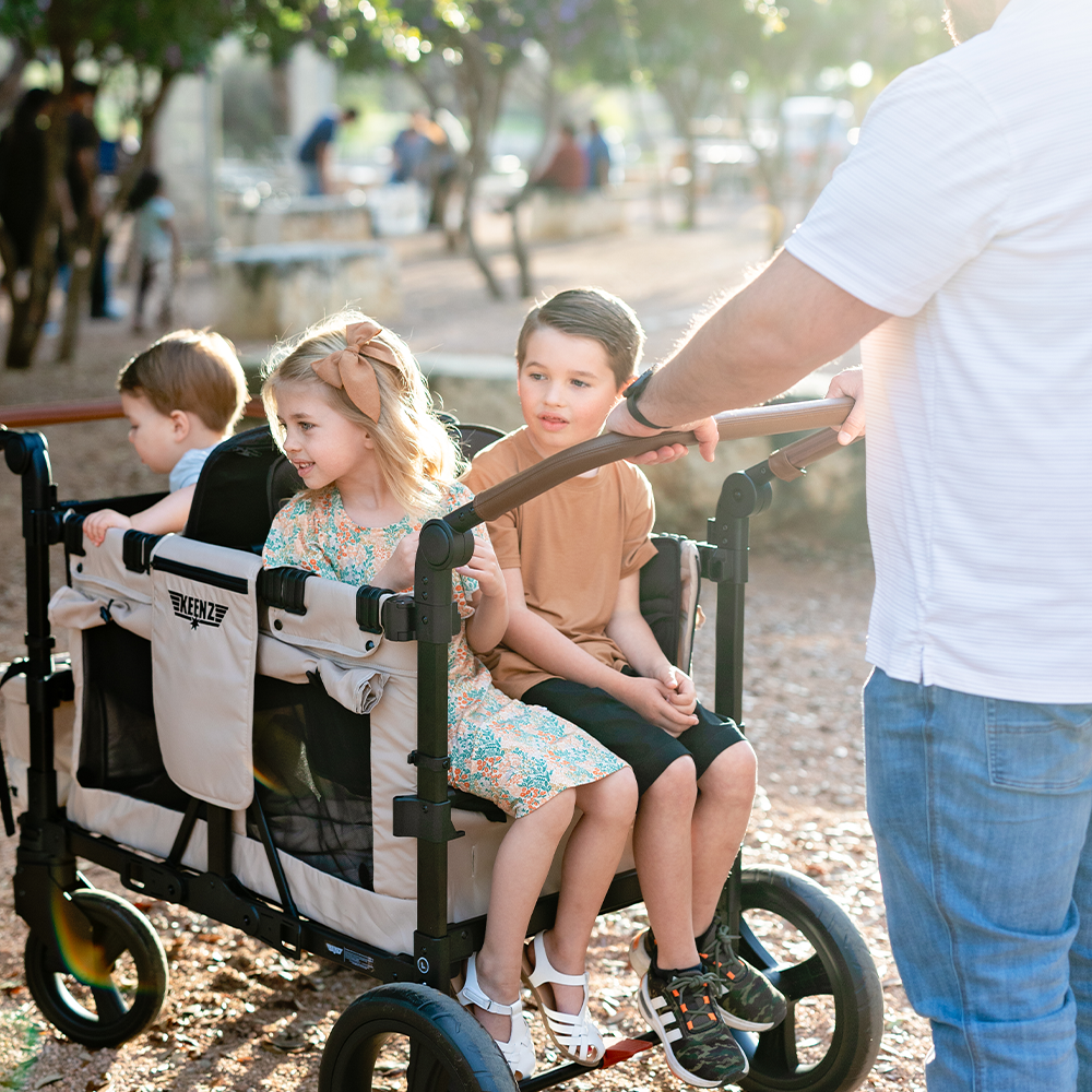 Keenz Vyo͞o The Seating Chameleon Stroller Wagon 4-Passengers Keenz Stroller Wagons