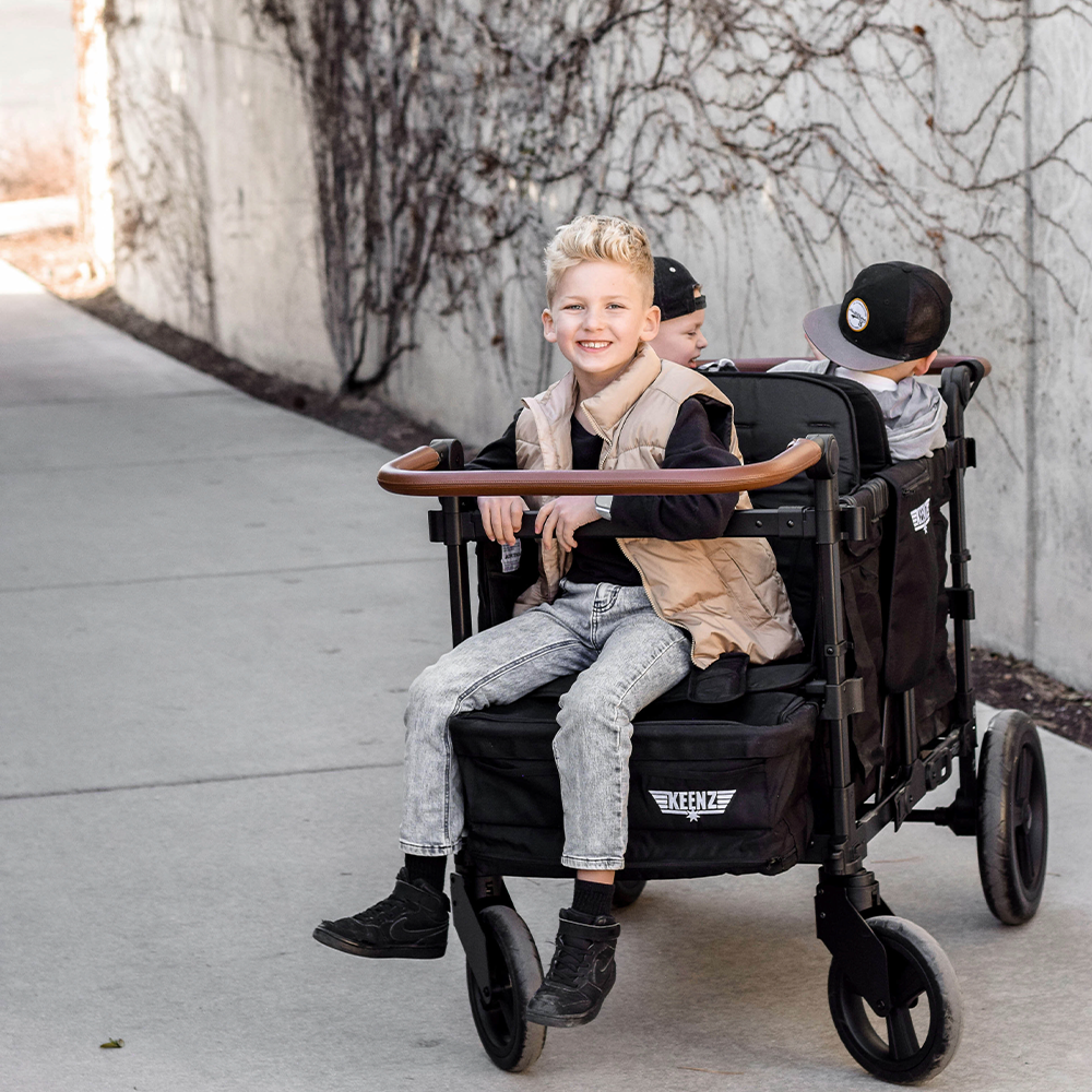 Keenz Vyo͞o The Seating Chameleon Stroller Wagon 4-Passengers Keenz Stroller Wagons