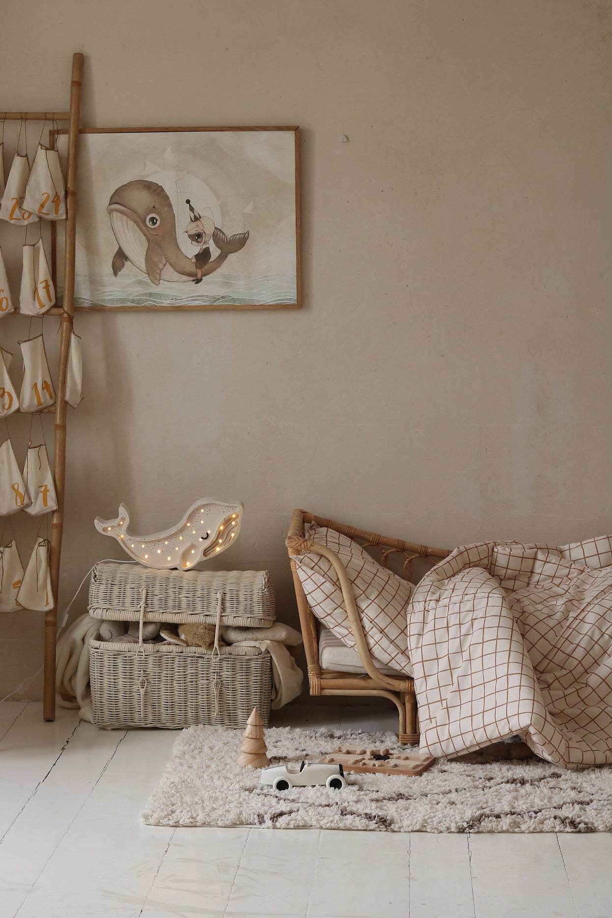 Little Lights Whale Lamp