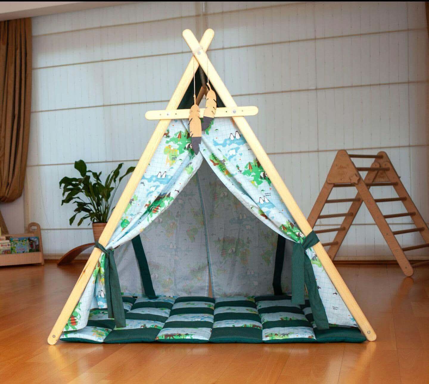 Play Tent and Play Mat / World Map