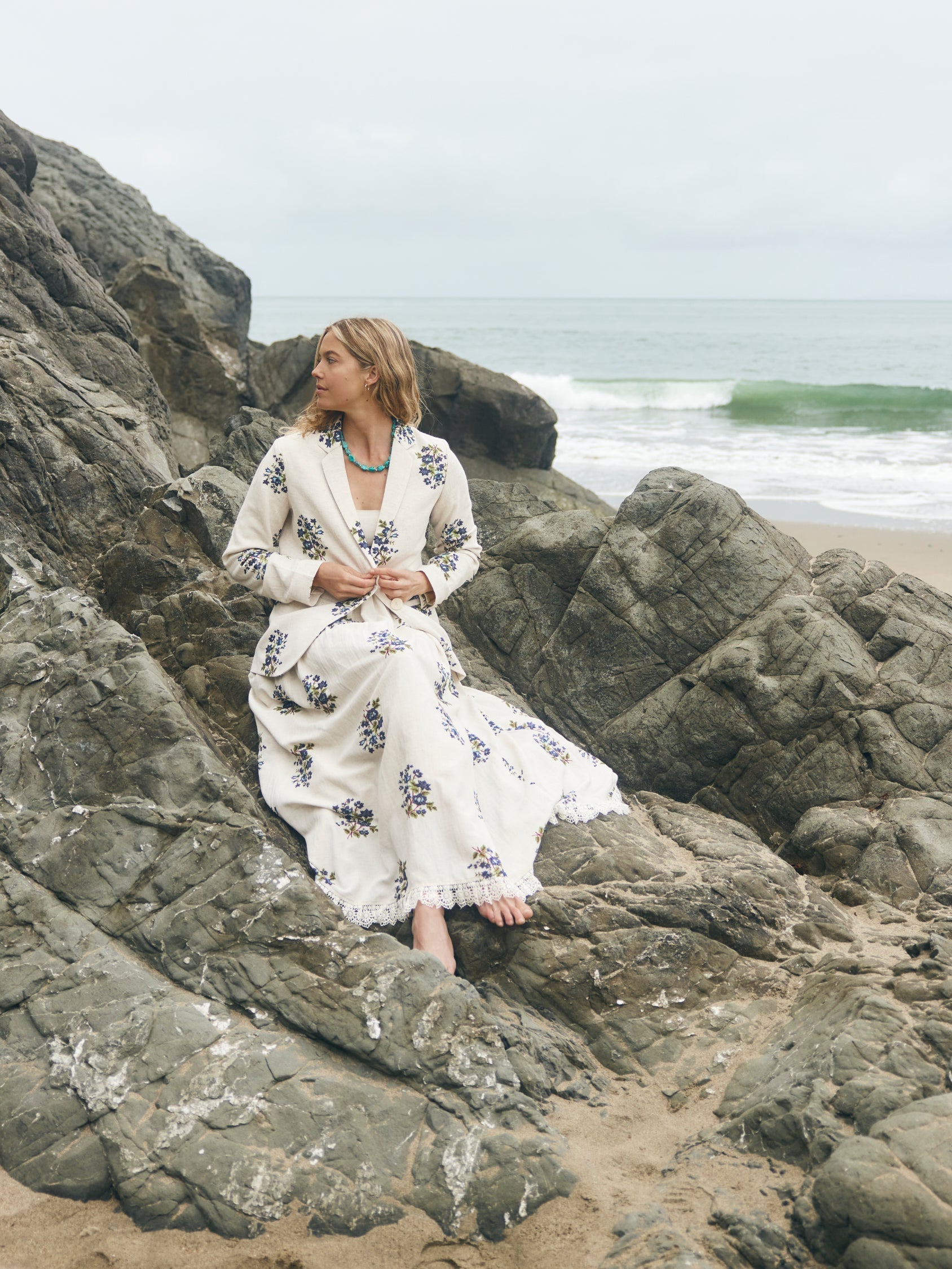 Amber Blazer - Oatmeal Bluesy Beaded Floral