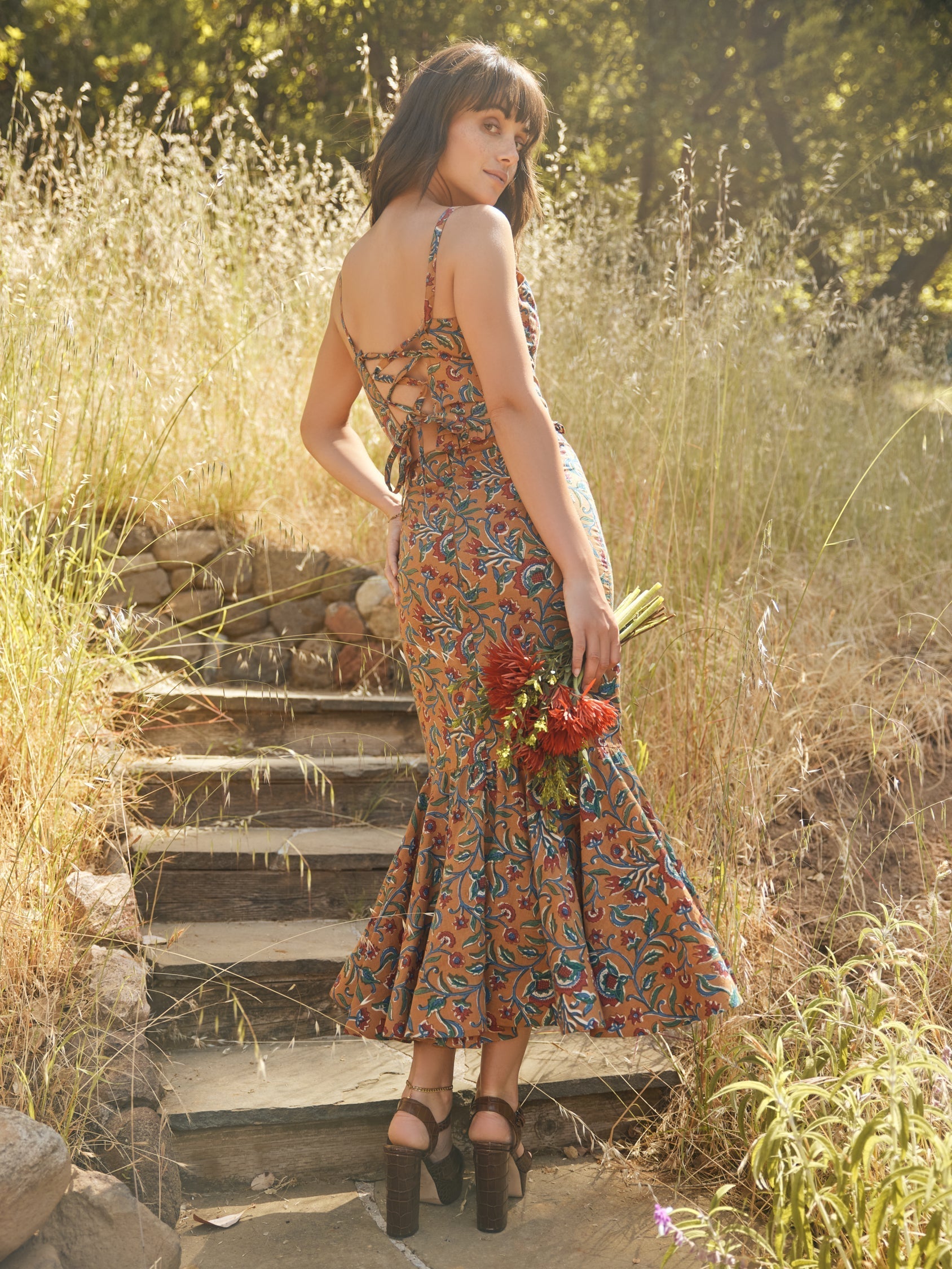 Patsy Fluted Pencil Skirt - Queen Blue/Mini Alabaster Floral print