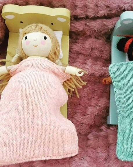 Amy and her Rabbit Dolls Tender Leaf