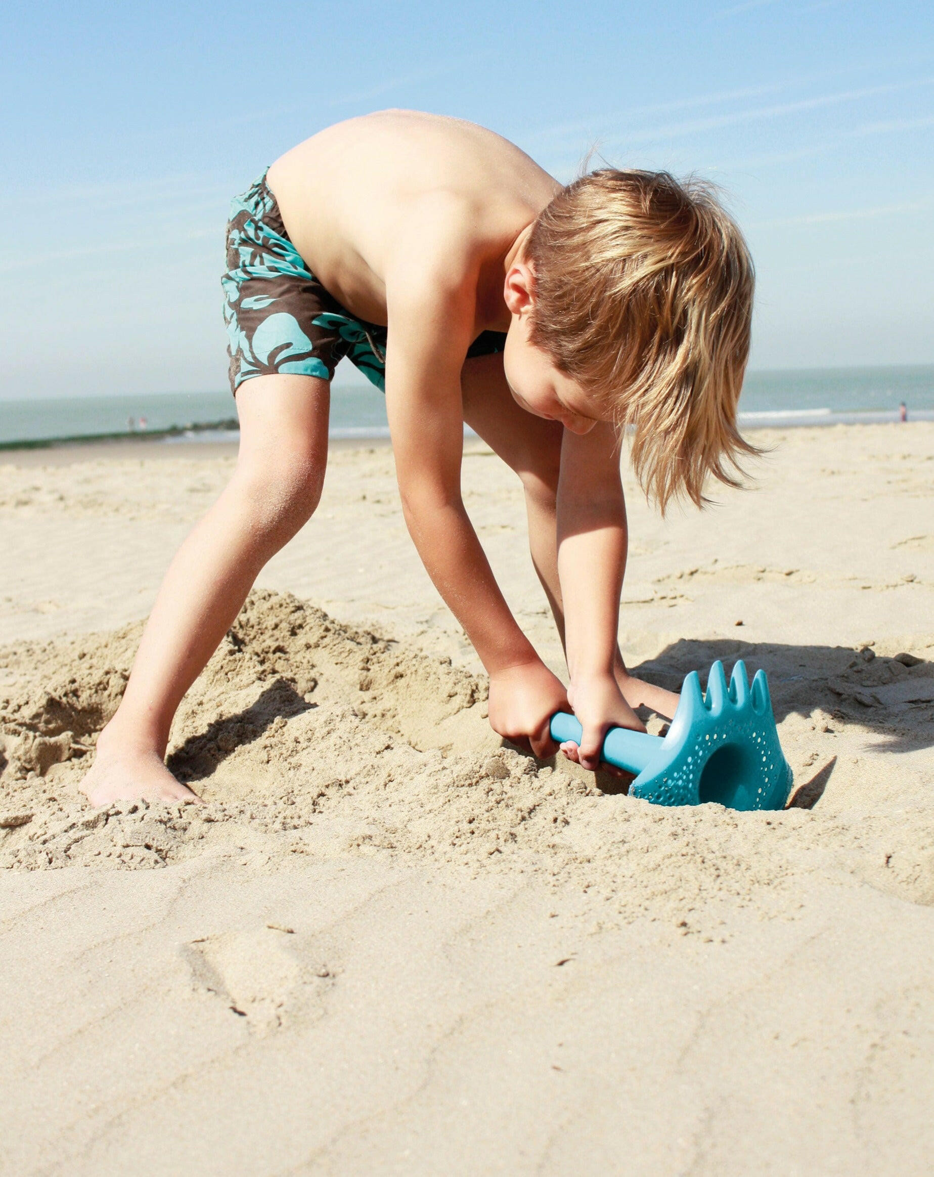 Triplet - Vintage Blue Beach & Sand Toys Quut