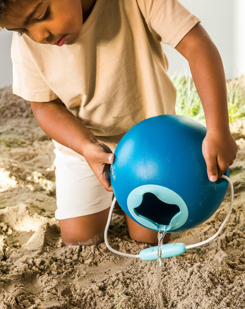 Ballo Beach Bucket - Ocean & Vintage Blue Beach & Sand Toys Quut
