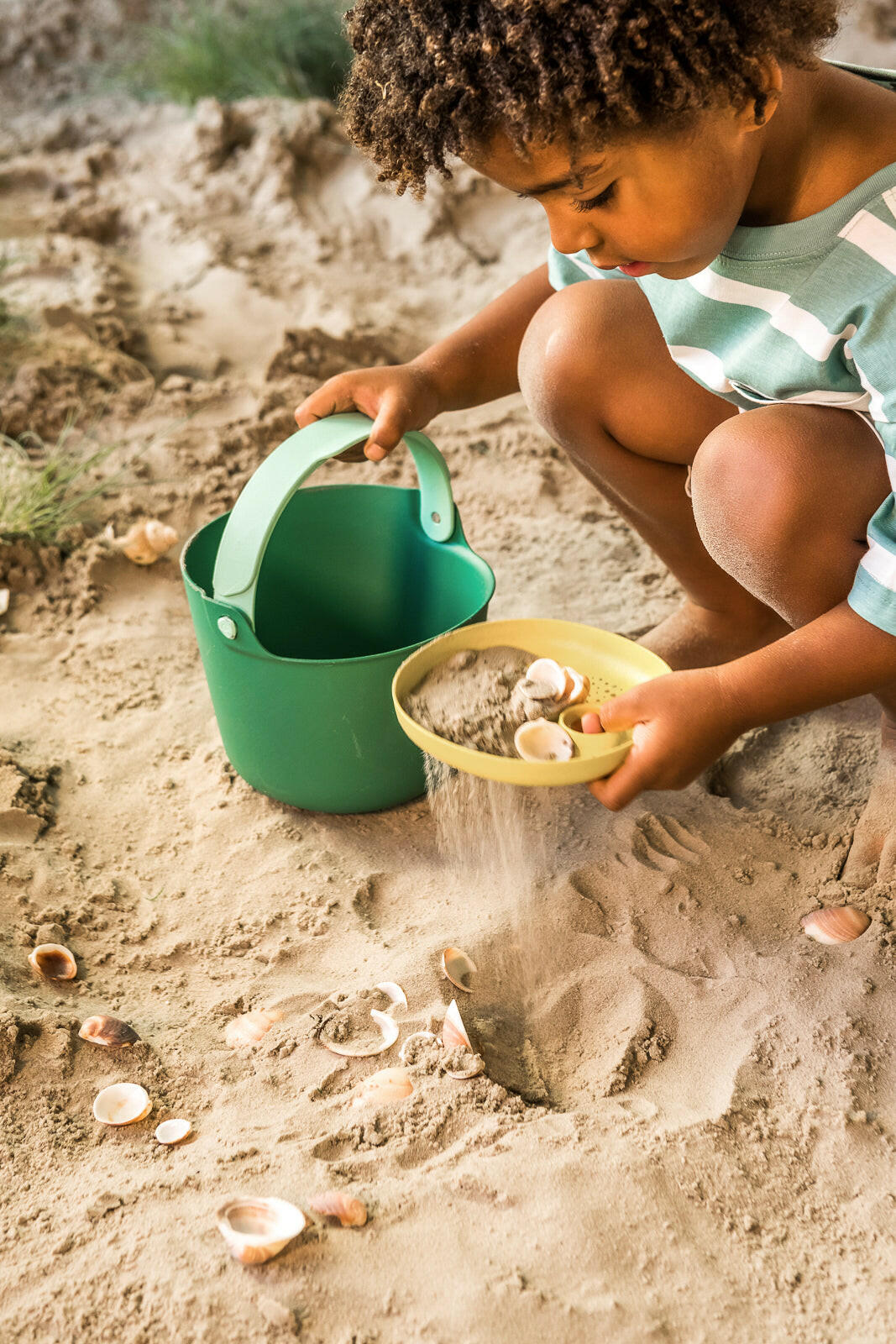 Bucki Beach Bucket - Lagoon & Banana Blue Beach & Sand Toys Quut