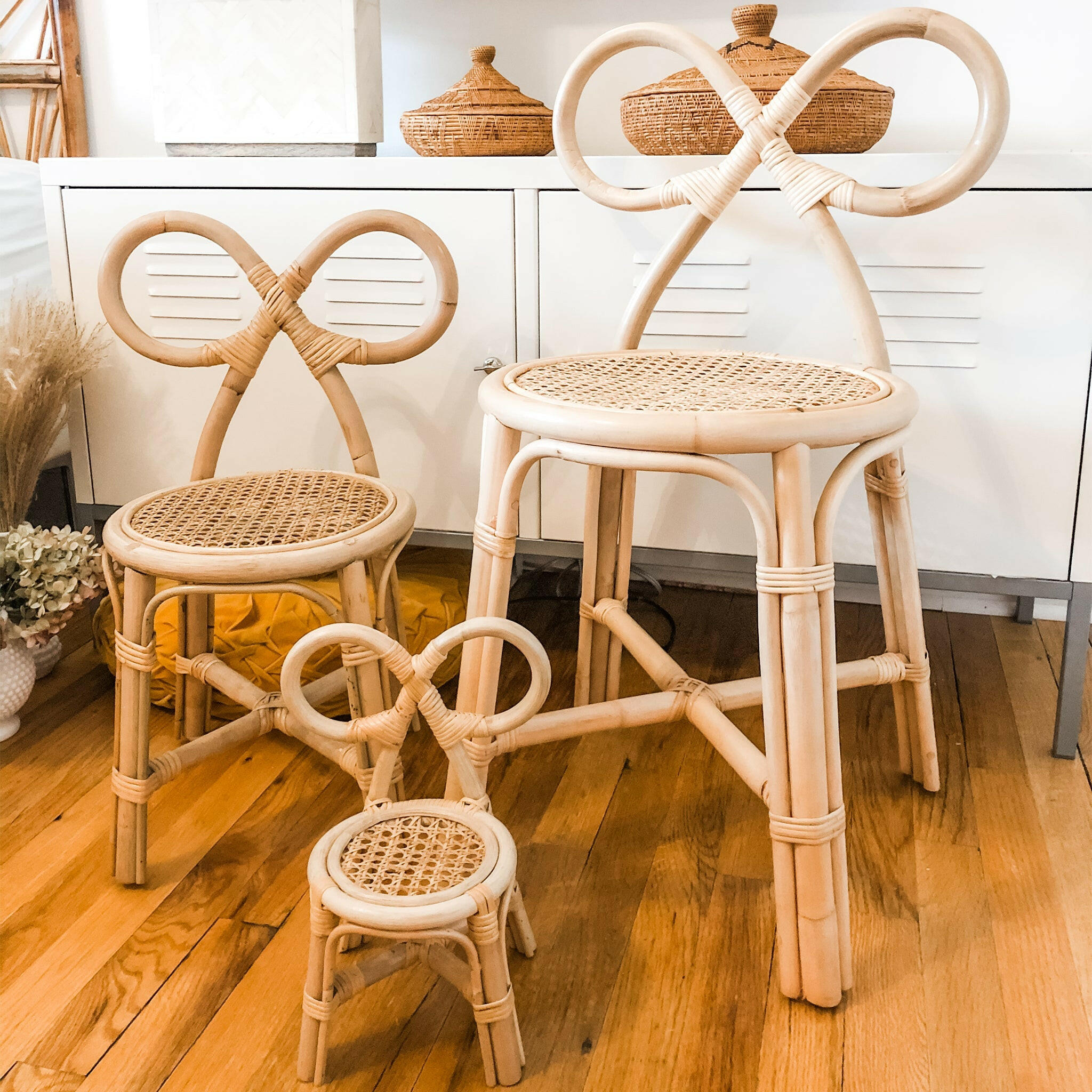 The Poppie Bow Chairs Poppie Toys