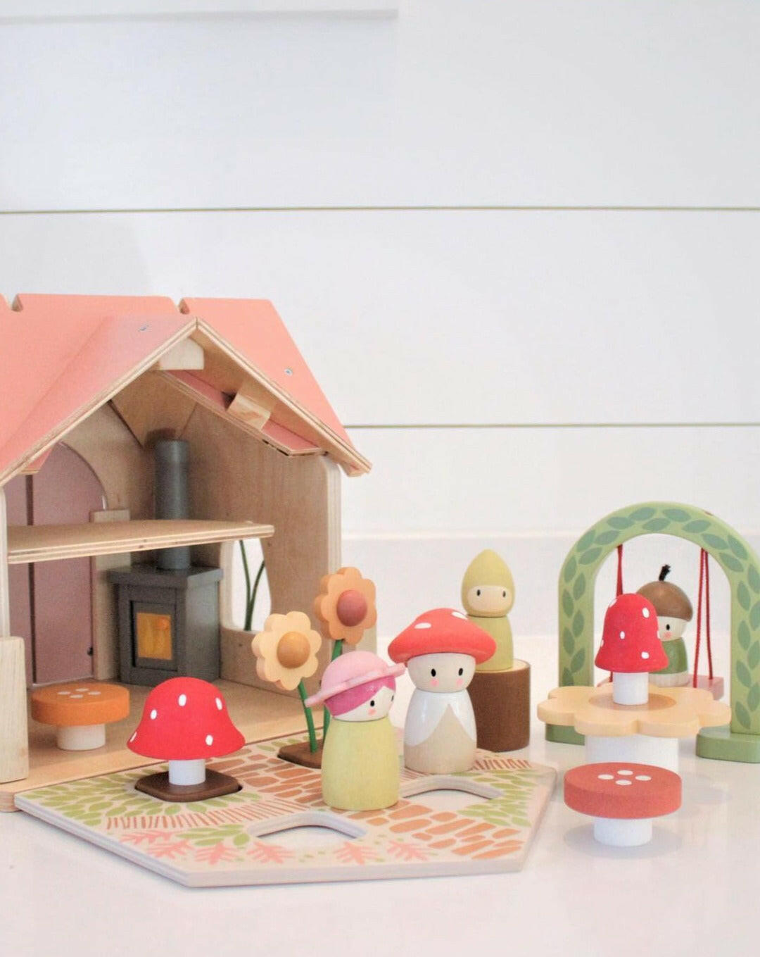 Rosewood Cottage Dollhouses Tender Leaf