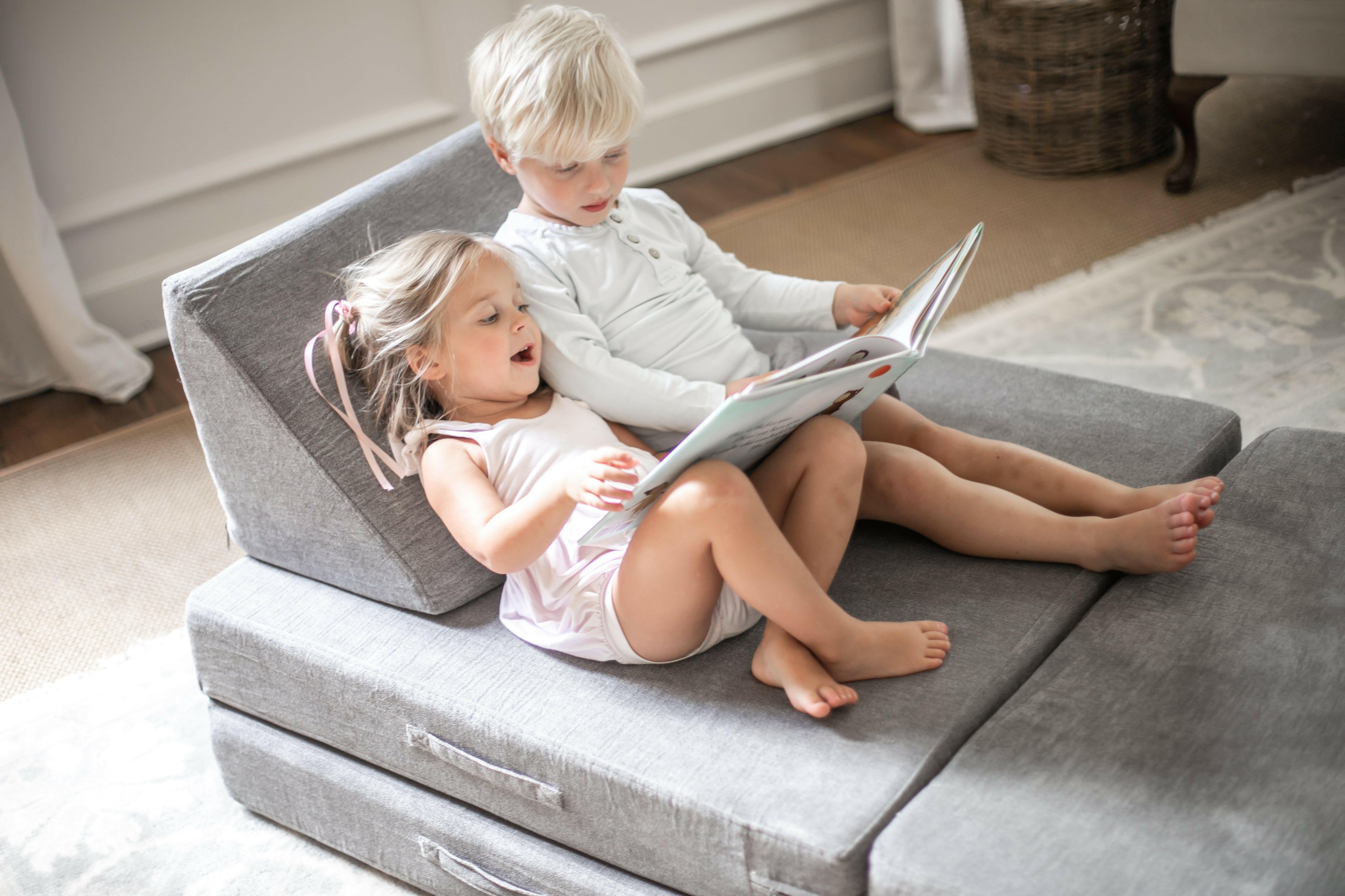 Kozy Couch Couch iloveplum