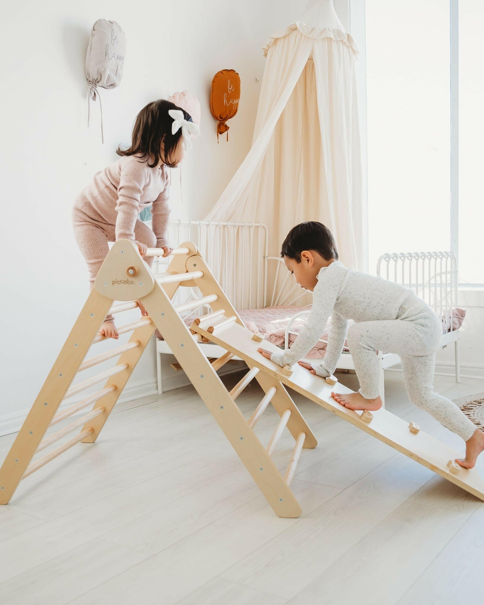 Climber | Pikler Triangle Set Playroom Piccalio