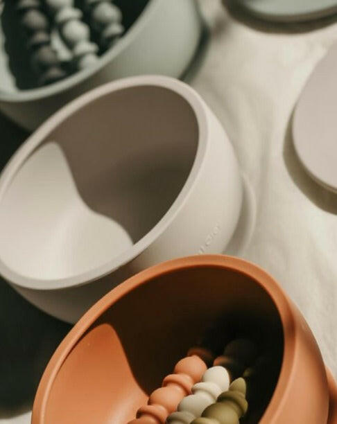 Silicone Suction Bowl with Lids Feeding The Dearest Grey