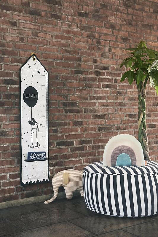 Hello World - Measuring Board - Offwhite / Black OYOY